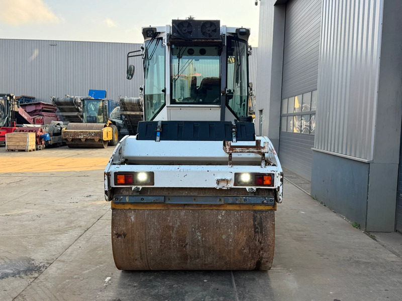 Hamm HD110 - Jyrä: kuva Hamm HD110 - Jyrä Hamm HD110 - Jyrä: kuva Hamm HD110 - Jyrä