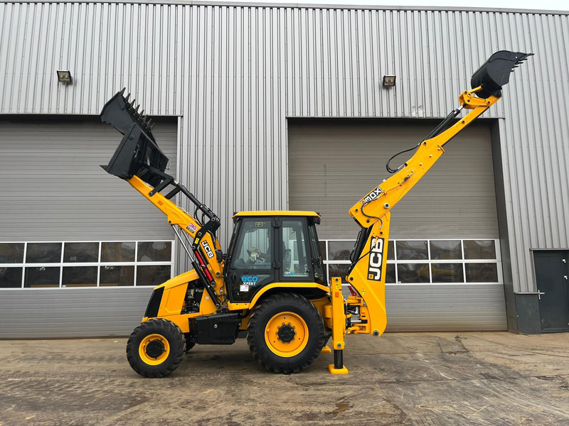 JCB 3DX (3CX) Plus Super 4x4 - A/C - Telescopic boom - Hammerlines - Kaivuri-trukki: kuva JCB 3DX (3CX) Plus Super 4x4 - A/C - Telescopic boom - Hammerlines - Kaivuri-trukki JCB 3DX (3CX) Plus Super 4x4 - A/C - Telescopic boom - Hammerlines - Kaivuri-trukki: kuva JCB 3DX (3CX) Plus Super 4x4 - A/C - Telescopic boom - Hammerlines - Kaivuri-trukki