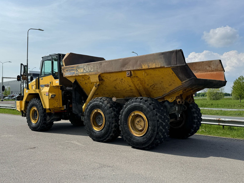 Komatsu HM300-2 - Nivelkippiauto: kuva Komatsu HM300-2 - Nivelkippiauto Komatsu HM300-2 - Nivelkippiauto: kuva Komatsu HM300-2 - Nivelkippiauto