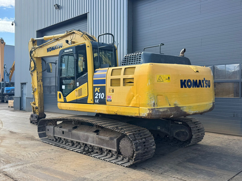Komatsu PC210LC-10 - Telakaivukone: kuva Komatsu PC210LC-10 - Telakaivukone Komatsu PC210LC-10 - Telakaivukone: kuva Komatsu PC210LC-10 - Telakaivukone