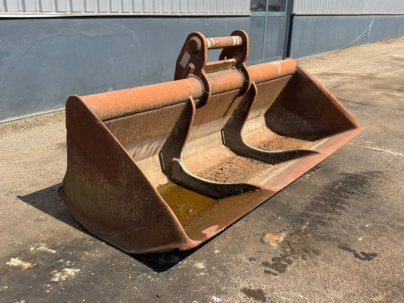 Lehnhoff Cleaning bucket ng4-2500 Lehnhoff MS25 - Kauha: kuva Lehnhoff Cleaning bucket ng4-2500 Lehnhoff MS25 - Kauha Lehnhoff Cleaning bucket ng4-2500 Lehnhoff MS25 - Kauha: kuva Lehnhoff Cleaning bucket ng4-2500 Lehnhoff MS25 - Kauha