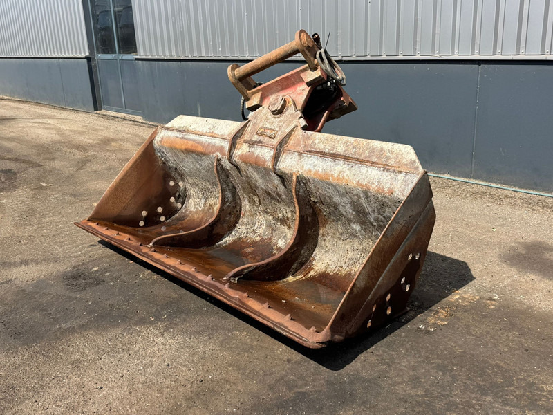 Lehnhoff Tilting Bucket ngt4-2400 Lehnhoff MS25 - Kauha: kuva Lehnhoff Tilting Bucket ngt4-2400 Lehnhoff MS25 - Kauha Lehnhoff Tilting Bucket ngt4-2400 Lehnhoff MS25 - Kauha: kuva Lehnhoff Tilting Bucket ngt4-2400 Lehnhoff MS25 - Kauha
