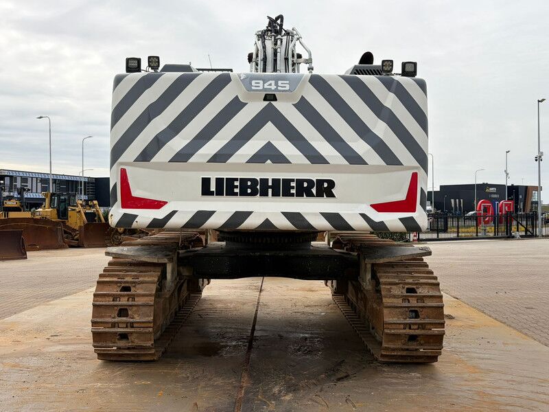 Liebherr R945 LCV (R944 / R946 / R950) - Telakaivukone: kuva Liebherr R945 LCV (R944 / R946 / R950) - Telakaivukone Liebherr R945 LCV (R944 / R946 / R950) - Telakaivukone: kuva Liebherr R945 LCV (R944 / R946 / R950) - Telakaivukone
