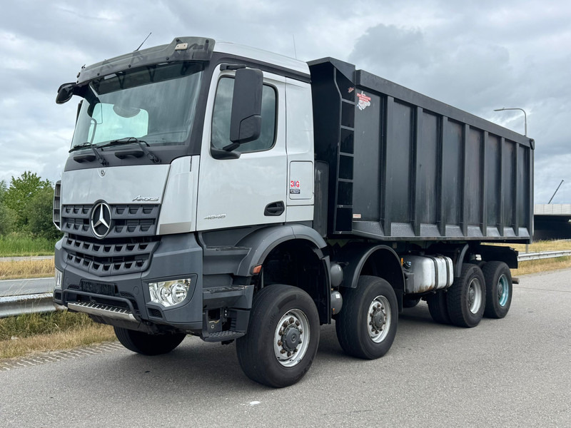 MERCEDESBENZ Arocs 4848 8x8 - Kippiauto kuorma-auto: kuva MERCEDESBENZ Arocs 4848 8x8 - Kippiauto kuorma-auto MERCEDESBENZ Arocs 4848 8x8 - Kippiauto kuorma-auto: kuva MERCEDESBENZ Arocs 4848 8x8 - Kippiauto kuorma-auto
