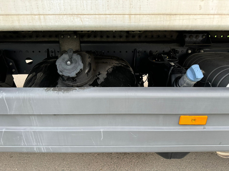 Umpikori kuorma-auto MERCEDESBENZ Atego 4x2 Cargo Truck EURO5: kuva Umpikori kuorma-auto MERCEDESBENZ Atego 4x2 Cargo Truck EURO5