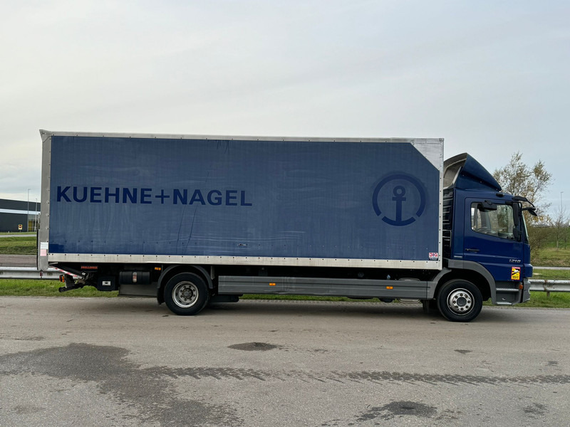 Umpikori kuorma-auto MERCEDESBENZ Atego 4x2 Cargo Truck EURO5: kuva Umpikori kuorma-auto MERCEDESBENZ Atego 4x2 Cargo Truck EURO5