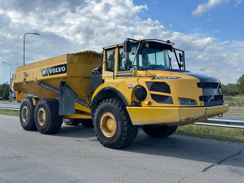 Volvo A30F - Nivelkippiauto: kuva Volvo A30F - Nivelkippiauto Volvo A30F - Nivelkippiauto: kuva Volvo A30F - Nivelkippiauto