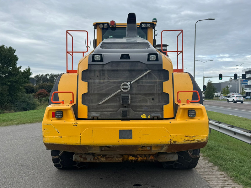 Volvo L220H - Pyöräkuormaaja: kuva Volvo L220H - Pyöräkuormaaja Volvo L220H - Pyöräkuormaaja: kuva Volvo L220H - Pyöräkuormaaja