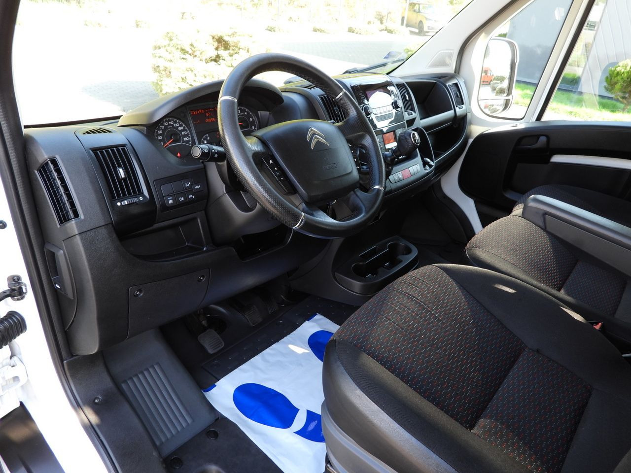 CITROEN JUMPER STAKE BODY DOUBLE CABIN DOKA 7 SEATS PNEUMATICS AIR CONDITIONING 140HP - Jatko-ohjaamo kevyt kuorma-auto: kuva CITROEN JUMPER STAKE BODY DOUBLE CABIN DOKA 7 SEATS PNEUMATICS AIR CONDITIONING 140HP - Jatko-ohjaamo kevyt kuorma-auto CITROEN JUMPER STAKE BODY DOUBLE CABIN DOKA 7 SEATS PNEUMATICS AIR CONDITIONING 140HP - Jatko-ohjaamo kevyt kuorma-auto: kuva CITROEN JUMPER STAKE BODY DOUBLE CABIN DOKA 7 SEATS PNEUMATICS AIR CONDITIONING 140HP - Jatko-ohjaamo kevyt kuorma-auto