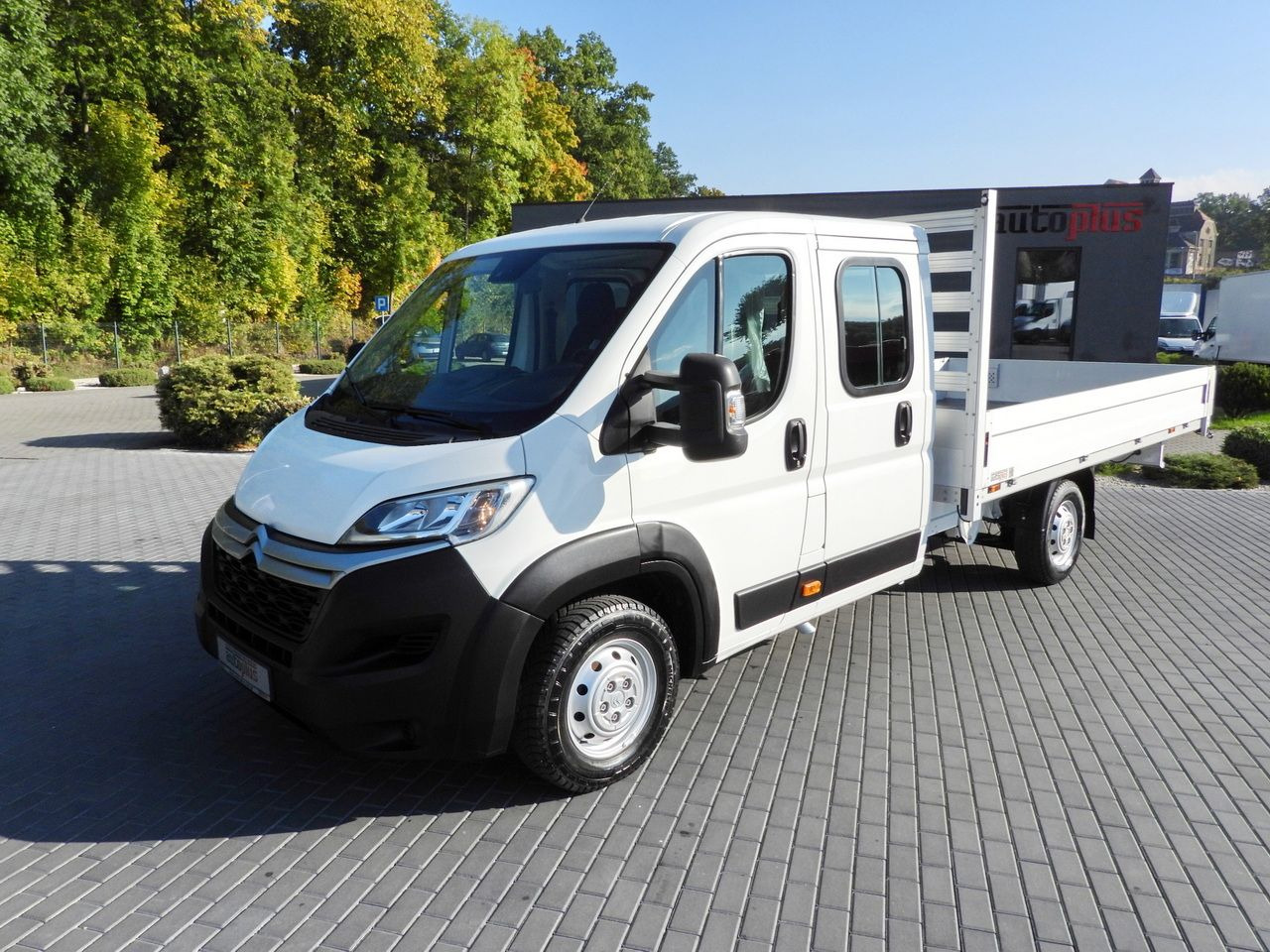 Jatko-ohjaamo kevyt kuorma-auto CITROEN JUMPER STAKE BODY DOUBLE CABIN DOKA 7 SEATS PNEUMATICS AIR CONDITIONING  140HP: kuva Jatko-ohjaamo kevyt kuorma-auto CITROEN JUMPER STAKE BODY DOUBLE CABIN DOKA 7 SEATS PNEUMATICS AIR CONDITIONING  140HP