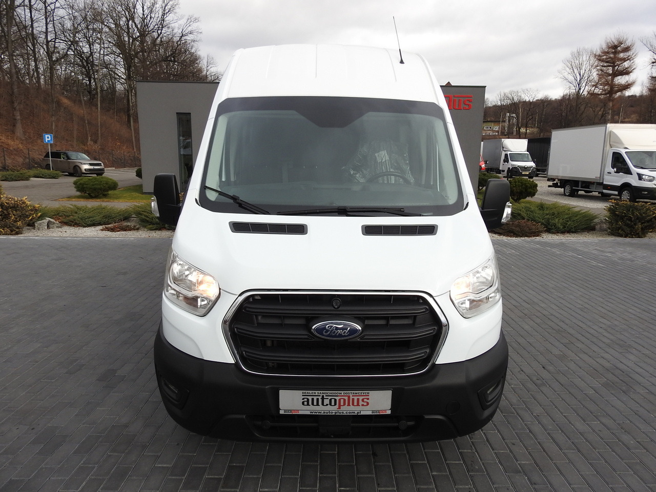 FORD TRANSIT BOX DELIVERY VAN 6 SEATS CRUISE CONTROL AIR CONDITIONING 185HP - Pakettiauto: kuva FORD TRANSIT BOX DELIVERY VAN 6 SEATS CRUISE CONTROL AIR CONDITIONING 185HP - Pakettiauto FORD TRANSIT BOX DELIVERY VAN 6 SEATS CRUISE CONTROL AIR CONDITIONING 185HP - Pakettiauto: kuva FORD TRANSIT BOX DELIVERY VAN 6 SEATS CRUISE CONTROL AIR CONDITIONING 185HP - Pakettiauto