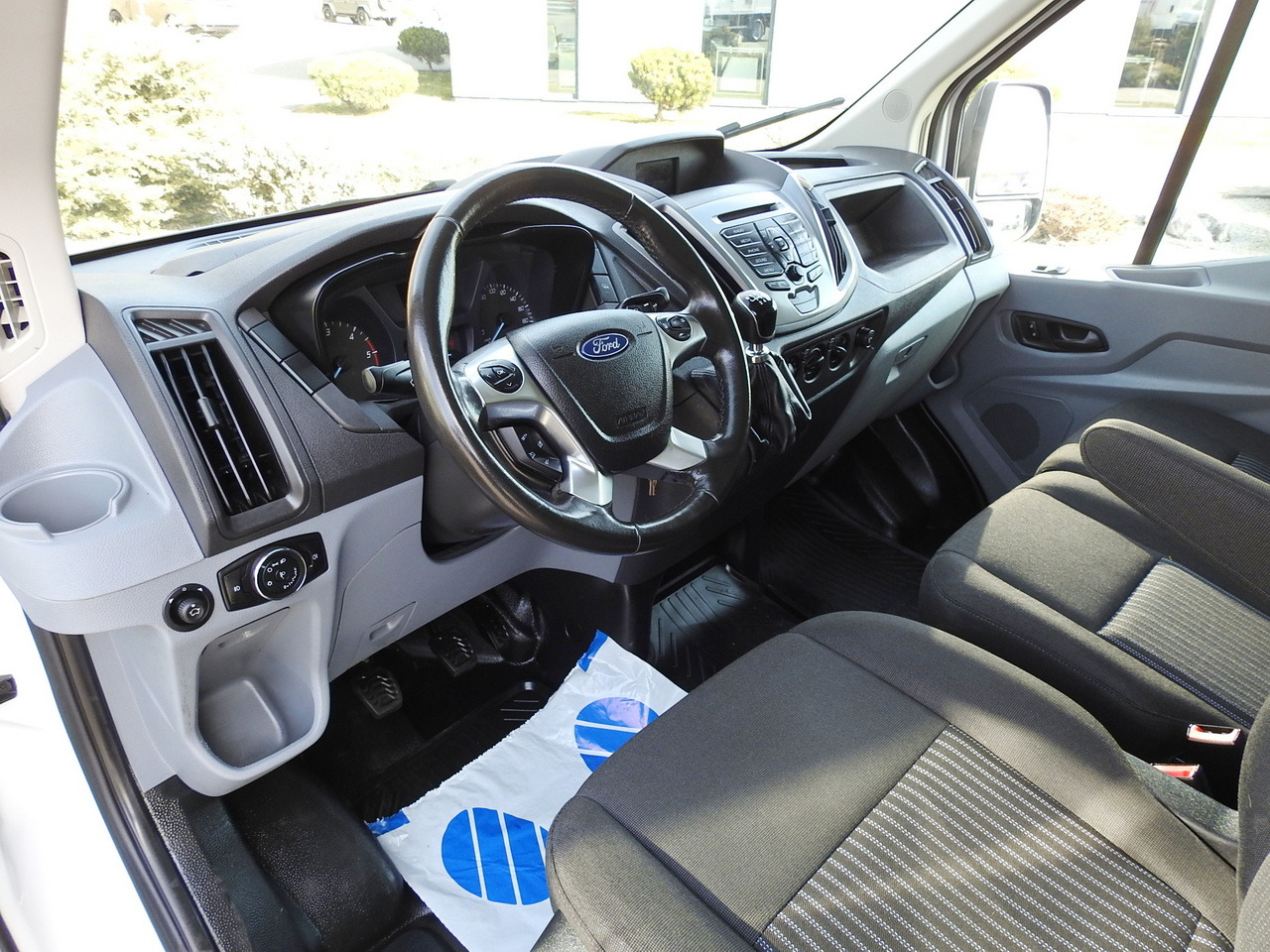 FORD TRANSIT BOX LIFT 8 PALLETS CRUISE CONTROL LED LIGHTS TWIN WHEELS AIR CONDITIONING 170HP - Kylmäauto: kuva FORD TRANSIT BOX LIFT 8 PALLETS CRUISE CONTROL LED LIGHTS TWIN WHEELS AIR CONDITIONING 170HP - Kylmäauto FORD TRANSIT BOX LIFT 8 PALLETS CRUISE CONTROL LED LIGHTS TWIN WHEELS AIR CONDITIONING 170HP - Kylmäauto: kuva FORD TRANSIT BOX LIFT 8 PALLETS CRUISE CONTROL LED LIGHTS TWIN WHEELS AIR CONDITIONING 170HP - Kylmäauto