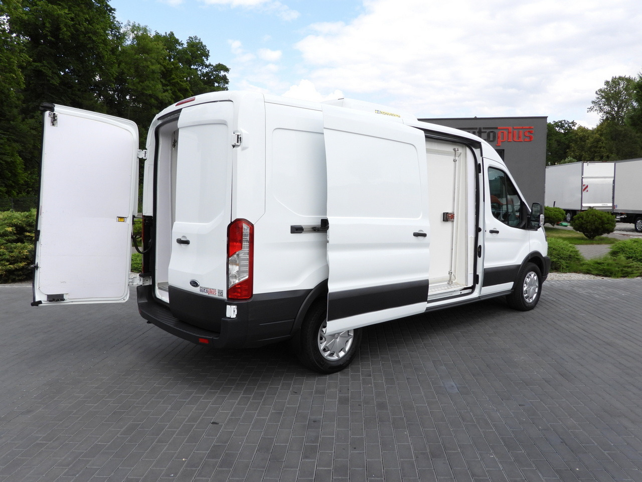 FORD TRANSIT REFRIGERATOR VAN 5*C AIR CONDITIONING 105HP - Kylmäauto: kuva FORD TRANSIT REFRIGERATOR VAN 5*C AIR CONDITIONING 105HP - Kylmäauto FORD TRANSIT REFRIGERATOR VAN 5*C AIR CONDITIONING 105HP - Kylmäauto: kuva FORD TRANSIT REFRIGERATOR VAN 5*C AIR CONDITIONING 105HP - Kylmäauto