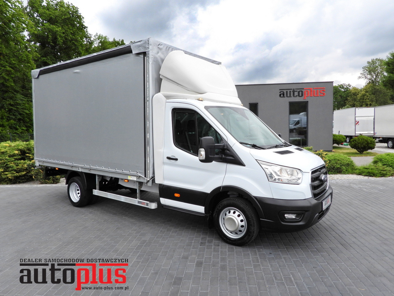 FORD TRANSIT TARPAULIN 8 PALLETS CRUISE CONTROL LED LIGHTS TWIN WHEELS AIR CONDITIONING 130HP - Pressukapelli tavara-auto: kuva FORD TRANSIT TARPAULIN 8 PALLETS CRUISE CONTROL LED LIGHTS TWIN WHEELS AIR CONDITIONING 130HP - Pressukapelli tavara-auto FORD TRANSIT TARPAULIN 8 PALLETS CRUISE CONTROL LED LIGHTS TWIN WHEELS AIR CONDITIONING 130HP - Pressukapelli tavara-auto: kuva FORD TRANSIT TARPAULIN 8 PALLETS CRUISE CONTROL LED LIGHTS TWIN WHEELS AIR CONDITIONING 130HP - Pressukapelli tavara-auto