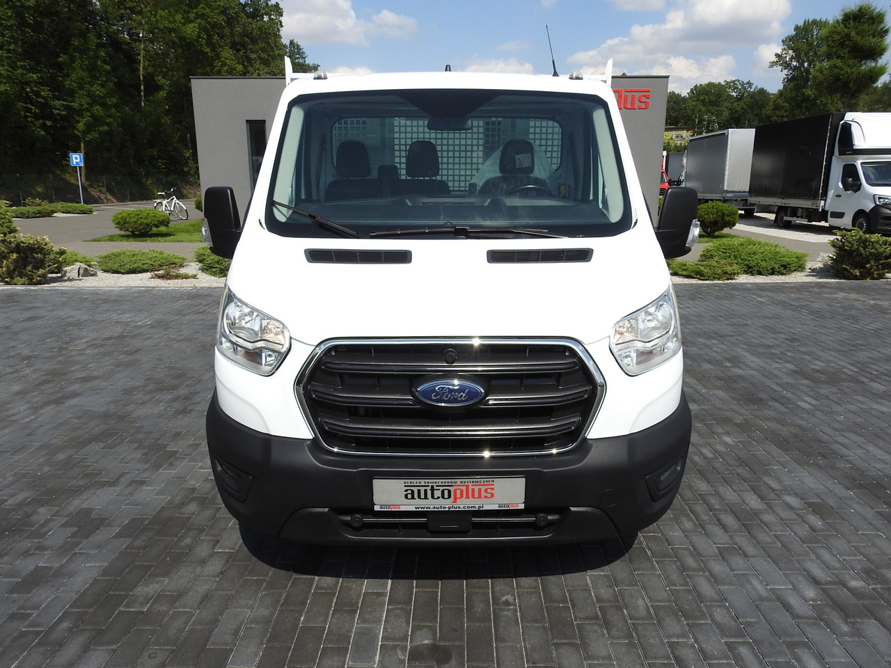 FORD TRANSIT TIPPER CRUISE CONTROL AIR CONDITIONING TWIN WHEELS 170HP - Kippilava-auto: kuva FORD TRANSIT TIPPER CRUISE CONTROL AIR CONDITIONING TWIN WHEELS 170HP - Kippilava-auto FORD TRANSIT TIPPER CRUISE CONTROL AIR CONDITIONING TWIN WHEELS 170HP - Kippilava-auto: kuva FORD TRANSIT TIPPER CRUISE CONTROL AIR CONDITIONING TWIN WHEELS 170HP - Kippilava-auto