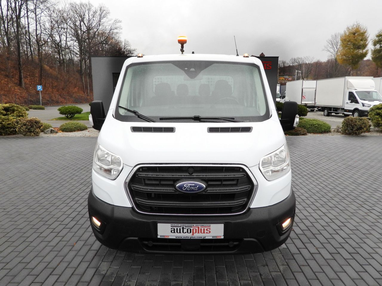 FORD TRANSIT TIPPER DOUBLE CABIN DOKA 6 SEATS CRUISE CONTROL LED LIGHTS TWIN WHEELS AIR CONDITIONING 170HP - Kippilava-auto: kuva FORD TRANSIT TIPPER DOUBLE CABIN DOKA 6 SEATS CRUISE CONTROL LED LIGHTS TWIN WHEELS AIR CONDITIONING 170HP - Kippilava-auto FORD TRANSIT TIPPER DOUBLE CABIN DOKA 6 SEATS CRUISE CONTROL LED LIGHTS TWIN WHEELS AIR CONDITIONING 170HP - Kippilava-auto: kuva FORD TRANSIT TIPPER DOUBLE CABIN DOKA 6 SEATS CRUISE CONTROL LED LIGHTS TWIN WHEELS AIR CONDITIONING 170HP - Kippilava-auto