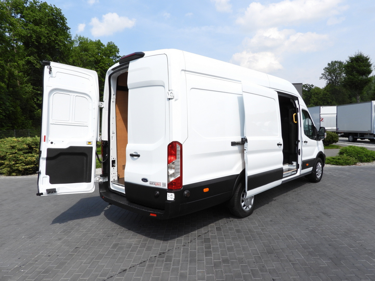 FORD TRANSIT VAN CRUISE CONTROL LED LIGHTS AIR CONDITIONING 130HP - Pakettiauto: kuva FORD TRANSIT VAN CRUISE CONTROL LED LIGHTS AIR CONDITIONING 130HP - Pakettiauto FORD TRANSIT VAN CRUISE CONTROL LED LIGHTS AIR CONDITIONING 130HP - Pakettiauto: kuva FORD TRANSIT VAN CRUISE CONTROL LED LIGHTS AIR CONDITIONING 130HP - Pakettiauto