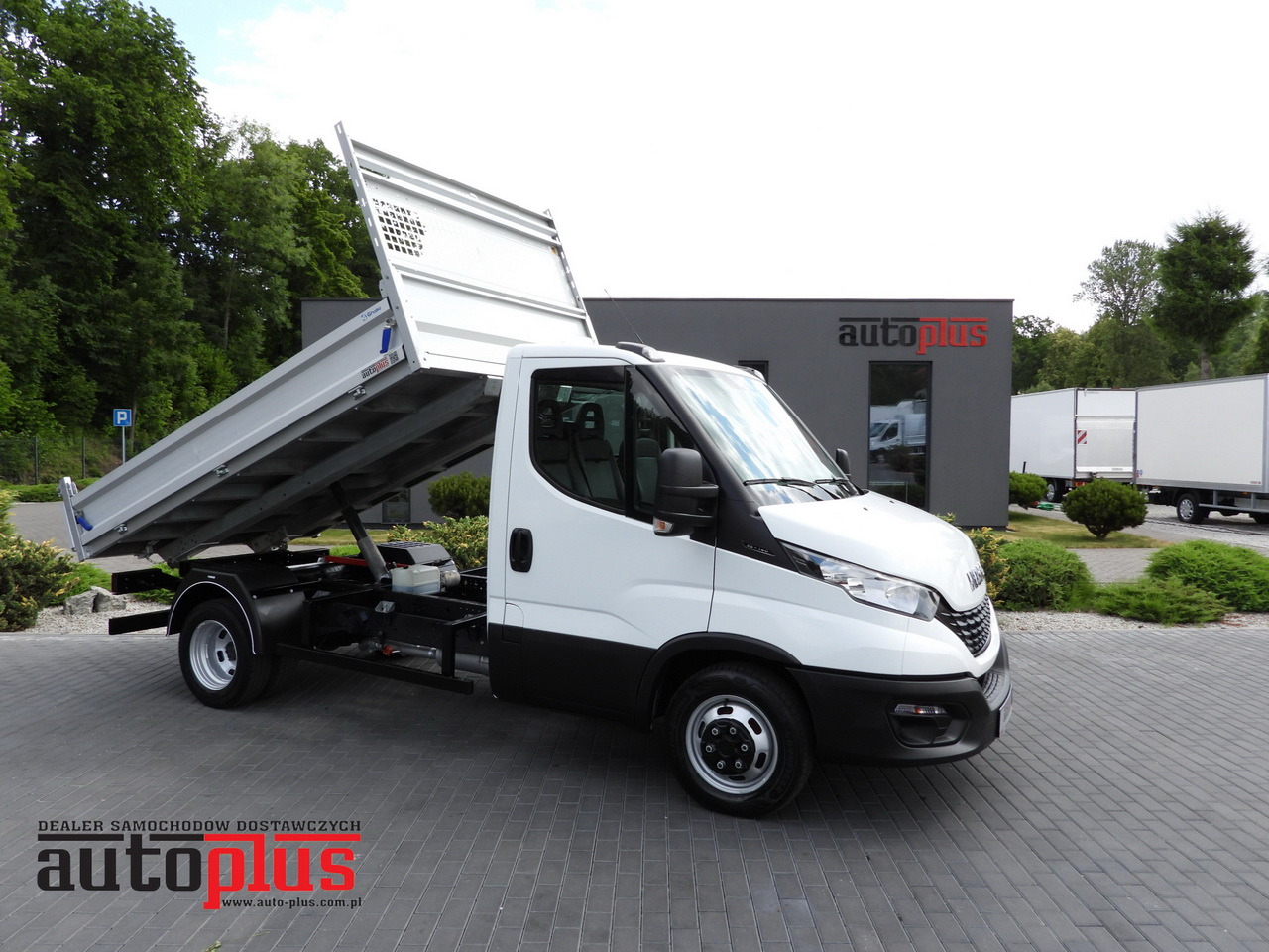 IVECO DAILY 35C14 CRUISE CONTROL TWIN WHEELS AIR CONDITIONING 140HP - Kippilava-auto: kuva IVECO DAILY 35C14 CRUISE CONTROL TWIN WHEELS AIR CONDITIONING 140HP - Kippilava-auto IVECO DAILY 35C14 CRUISE CONTROL TWIN WHEELS AIR CONDITIONING 140HP - Kippilava-auto: kuva IVECO DAILY 35C14 CRUISE CONTROL TWIN WHEELS AIR CONDITIONING 140HP - Kippilava-auto