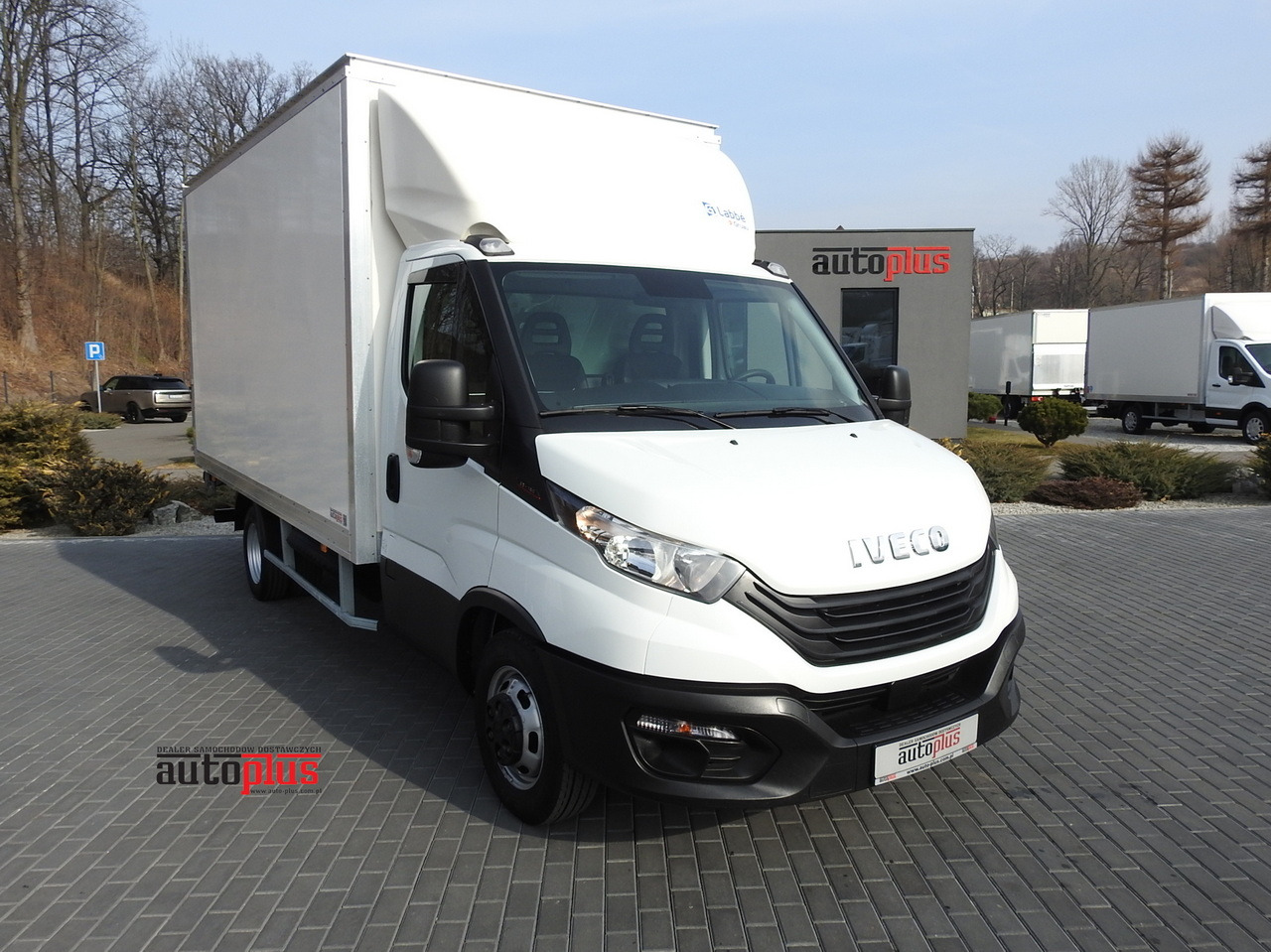 IVECO DAILY 35C16 BOX LIFT 8 PALLETS CRUISE CONTROL TWIN WHEELS AIR CONDITIONING 160HP - Jakeluauto: kuva IVECO DAILY 35C16 BOX LIFT 8 PALLETS CRUISE CONTROL TWIN WHEELS AIR CONDITIONING 160HP - Jakeluauto IVECO DAILY 35C16 BOX LIFT 8 PALLETS CRUISE CONTROL TWIN WHEELS AIR CONDITIONING 160HP - Jakeluauto: kuva IVECO DAILY 35C16 BOX LIFT 8 PALLETS CRUISE CONTROL TWIN WHEELS AIR CONDITIONING 160HP - Jakeluauto