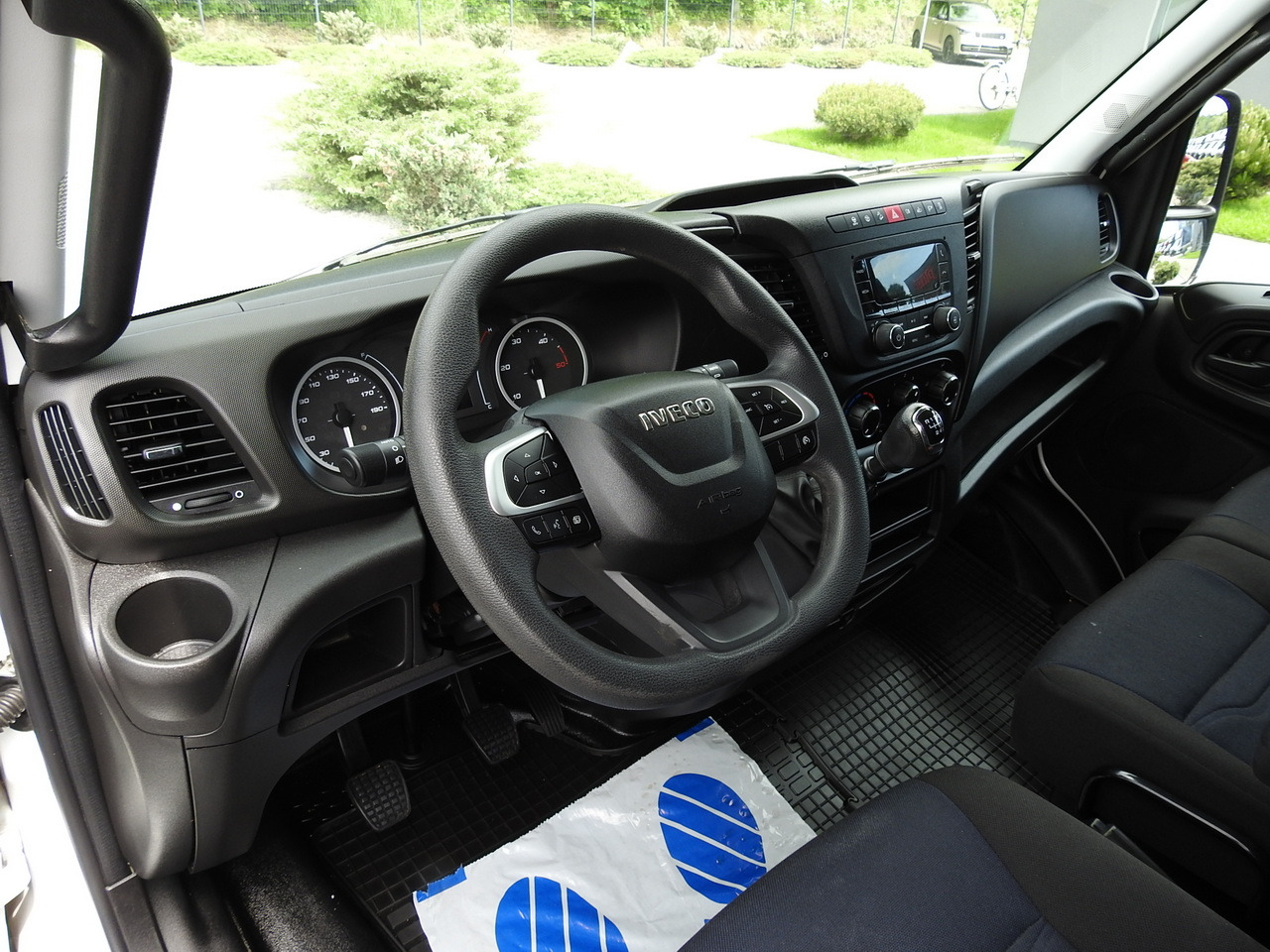 IVECO DAILY 35S14 8 PALLETS CRUISE CONTROL TWIN WHEELS AIR CONDITIONING 140HP - Jakeluauto: kuva IVECO DAILY 35S14 8 PALLETS CRUISE CONTROL TWIN WHEELS AIR CONDITIONING 140HP - Jakeluauto IVECO DAILY 35S14 8 PALLETS CRUISE CONTROL TWIN WHEELS AIR CONDITIONING 140HP - Jakeluauto: kuva IVECO DAILY 35S14 8 PALLETS CRUISE CONTROL TWIN WHEELS AIR CONDITIONING 140HP - Jakeluauto