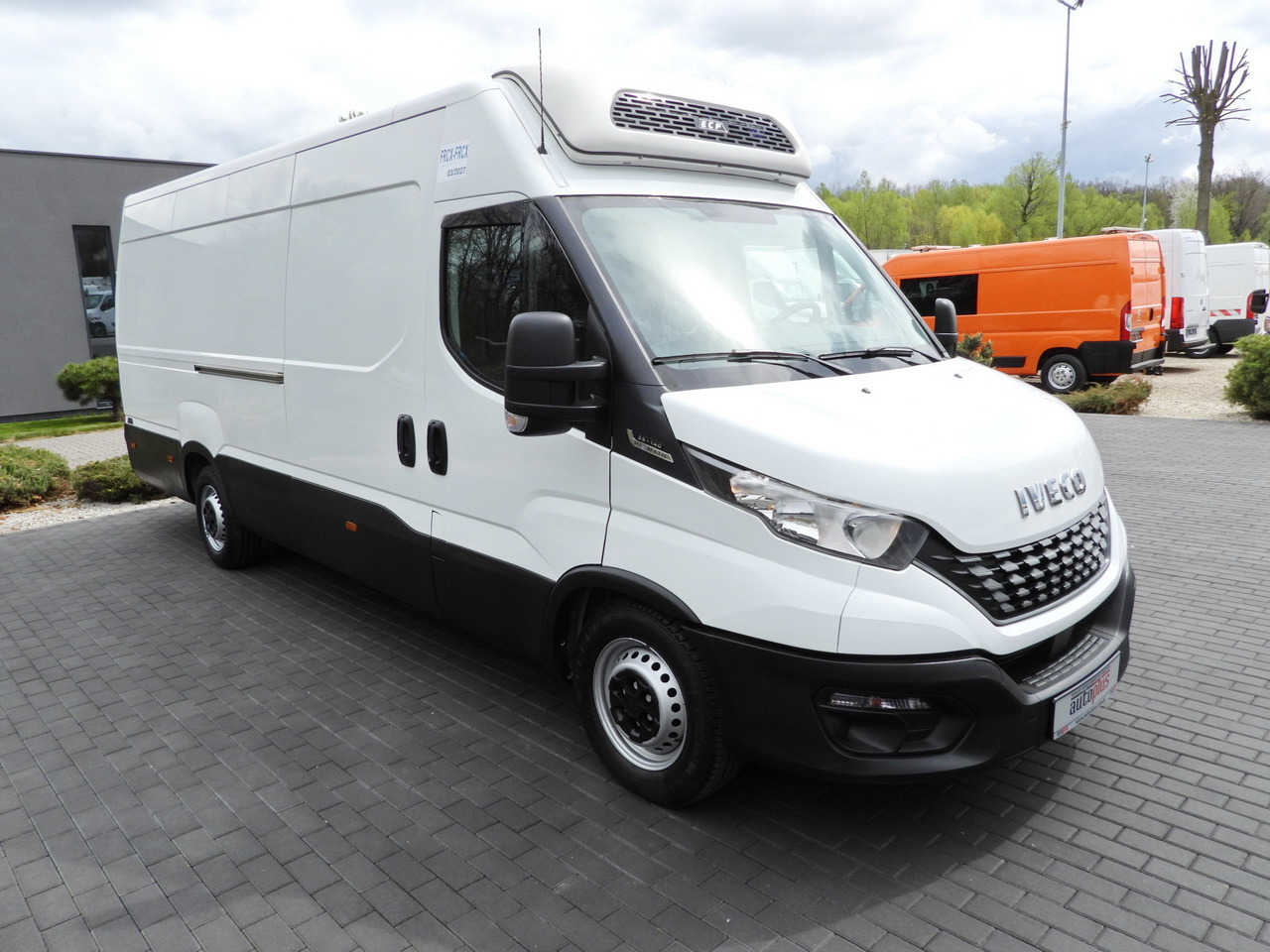 IVECO DAILY 35S14 REFRIGERATOR VAN 0*C POWER SUPPLY 230V CRUISE CONTROL AUTOMATIC TRANSMISSION HI-MATIC AIR CONDITIONING 140HP - Kylmäauto: kuva IVECO DAILY 35S14 REFRIGERATOR VAN 0*C POWER SUPPLY 230V CRUISE CONTROL AUTOMATIC TRANSMISSION HI-MATIC AIR CONDITIONING 140HP - Kylmäauto IVECO DAILY 35S14 REFRIGERATOR VAN 0*C POWER SUPPLY 230V CRUISE CONTROL AUTOMATIC TRANSMISSION HI-MATIC AIR CONDITIONING 140HP - Kylmäauto: kuva IVECO DAILY 35S14 REFRIGERATOR VAN 0*C POWER SUPPLY 230V CRUISE CONTROL AUTOMATIC TRANSMISSION HI-MATIC AIR CONDITIONING 140HP - Kylmäauto