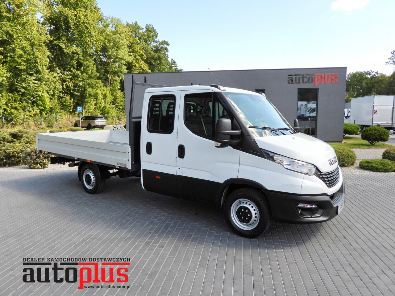 IVECO DAILY 35S14 STAKE BODY DOUBLE CABIN DOKA 7 SEATS CRUISE CONTROL AIR CONDITIONING 135HP - Avolava pakettiauto: kuva IVECO DAILY 35S14 STAKE BODY DOUBLE CABIN DOKA 7 SEATS CRUISE CONTROL AIR CONDITIONING 135HP - Avolava pakettiauto IVECO DAILY 35S14 STAKE BODY DOUBLE CABIN DOKA 7 SEATS CRUISE CONTROL AIR CONDITIONING 135HP - Avolava pakettiauto: kuva IVECO DAILY 35S14 STAKE BODY DOUBLE CABIN DOKA 7 SEATS CRUISE CONTROL AIR CONDITIONING 135HP - Avolava pakettiauto
