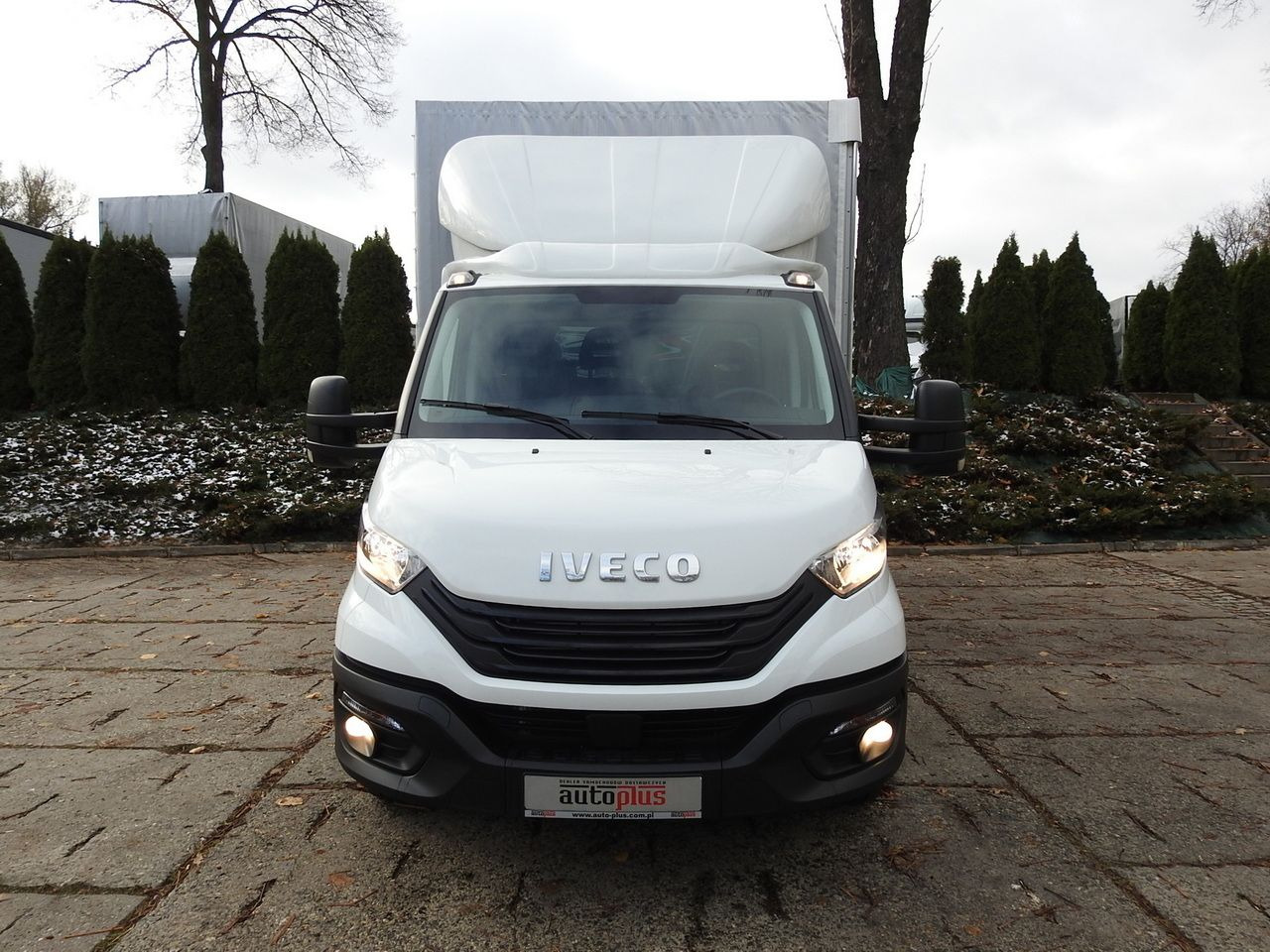 IVECO DAILY 35S16 NEW TARPAULIN LIFT 8 PALLETS CRUISE CONTROL AIR CONDITIONING 160HP - Pressukapelli tavara-auto: kuva IVECO DAILY 35S16 NEW TARPAULIN LIFT 8 PALLETS CRUISE CONTROL AIR CONDITIONING 160HP - Pressukapelli tavara-auto IVECO DAILY 35S16 NEW TARPAULIN LIFT 8 PALLETS CRUISE CONTROL AIR CONDITIONING 160HP - Pressukapelli tavara-auto: kuva IVECO DAILY 35S16 NEW TARPAULIN LIFT 8 PALLETS CRUISE CONTROL AIR CONDITIONING 160HP - Pressukapelli tavara-auto