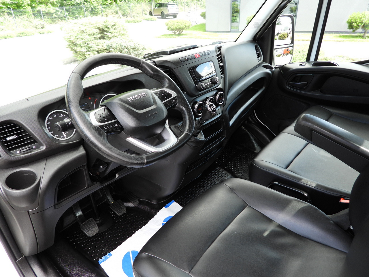 IVECO DAILY 35S16 STAKE BODY 10 PALLETS CRUISE CONTROL AIR CONDITIONING 160HP - Avolava pakettiauto: kuva IVECO DAILY 35S16 STAKE BODY 10 PALLETS CRUISE CONTROL AIR CONDITIONING 160HP - Avolava pakettiauto IVECO DAILY 35S16 STAKE BODY 10 PALLETS CRUISE CONTROL AIR CONDITIONING 160HP - Avolava pakettiauto: kuva IVECO DAILY 35S16 STAKE BODY 10 PALLETS CRUISE CONTROL AIR CONDITIONING 160HP - Avolava pakettiauto