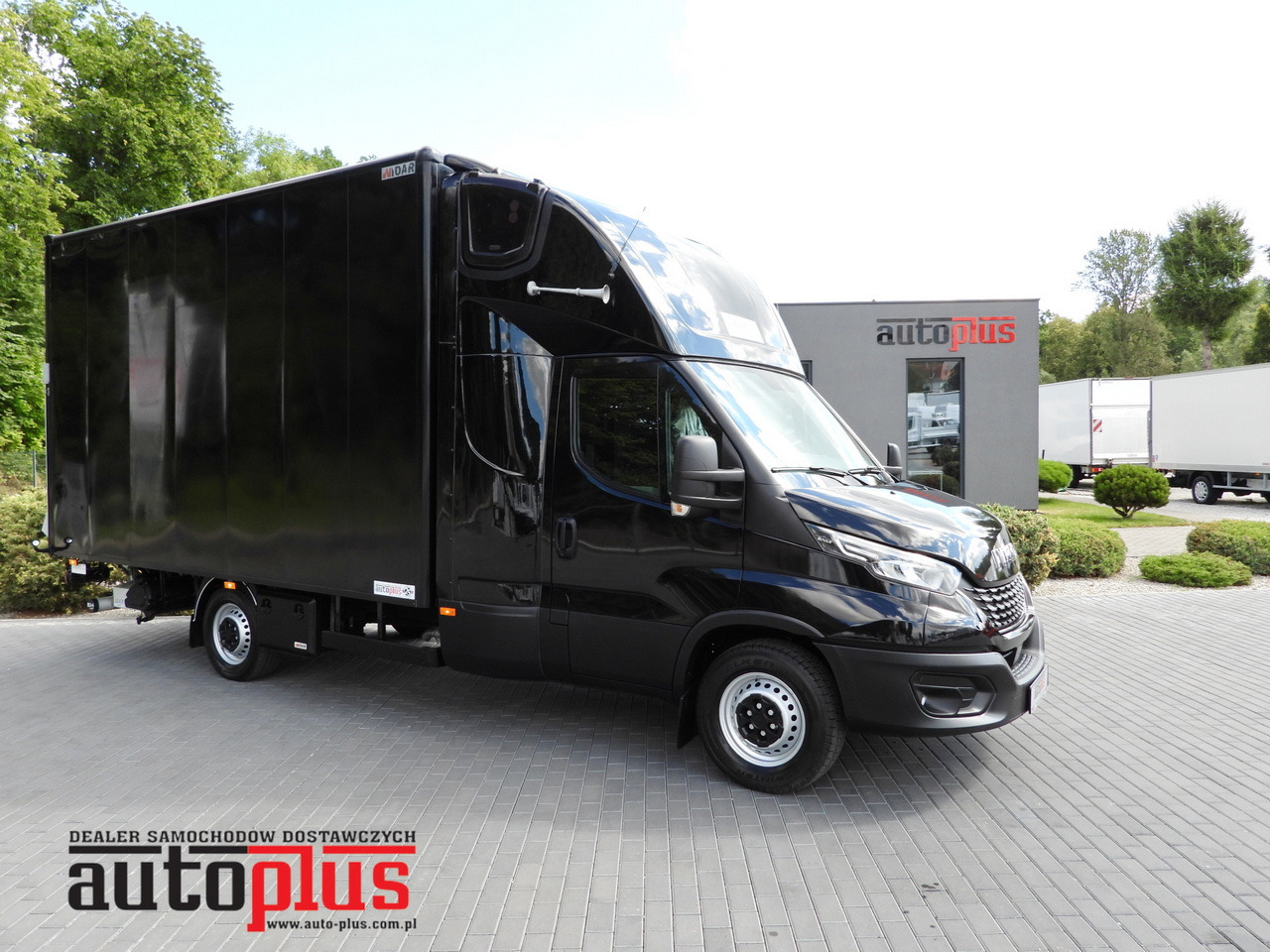 IVECO DAILY 35S18 BOX LIFT 8 PALLETS WEBASTO CRUISE CONTROL NAVIGATION LED LIGHTS PNEUMATICS AIR CONDITIONING 180HP - Jakeluauto: kuva IVECO DAILY 35S18 BOX LIFT 8 PALLETS WEBASTO CRUISE CONTROL NAVIGATION LED LIGHTS PNEUMATICS AIR CONDITIONING 180HP - Jakeluauto IVECO DAILY 35S18 BOX LIFT 8 PALLETS WEBASTO CRUISE CONTROL NAVIGATION LED LIGHTS PNEUMATICS AIR CONDITIONING 180HP - Jakeluauto: kuva IVECO DAILY 35S18 BOX LIFT 8 PALLETS WEBASTO CRUISE CONTROL NAVIGATION LED LIGHTS PNEUMATICS AIR CONDITIONING 180HP - Jakeluauto