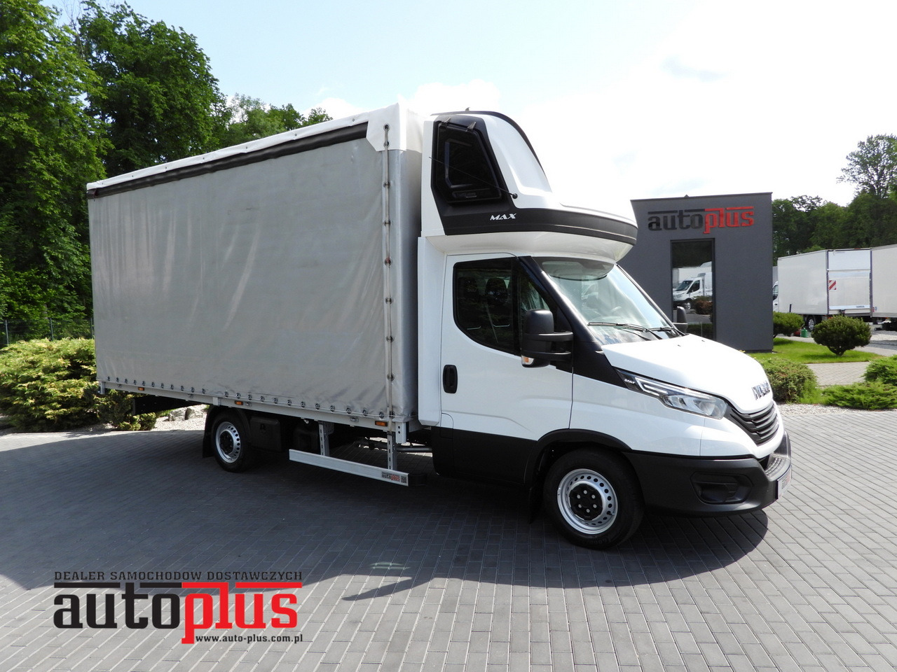 IVECO DAILY 35S18 TARPAULIN 10 PALLETS CRUISE CONTROL LED LIGHTS AIR CONDITIONING 180HP - Pressukapelli tavara-auto: kuva IVECO DAILY 35S18 TARPAULIN 10 PALLETS CRUISE CONTROL LED LIGHTS AIR CONDITIONING 180HP - Pressukapelli tavara-auto IVECO DAILY 35S18 TARPAULIN 10 PALLETS CRUISE CONTROL LED LIGHTS AIR CONDITIONING 180HP - Pressukapelli tavara-auto: kuva IVECO DAILY 35S18 TARPAULIN 10 PALLETS CRUISE CONTROL LED LIGHTS AIR CONDITIONING 180HP - Pressukapelli tavara-auto
