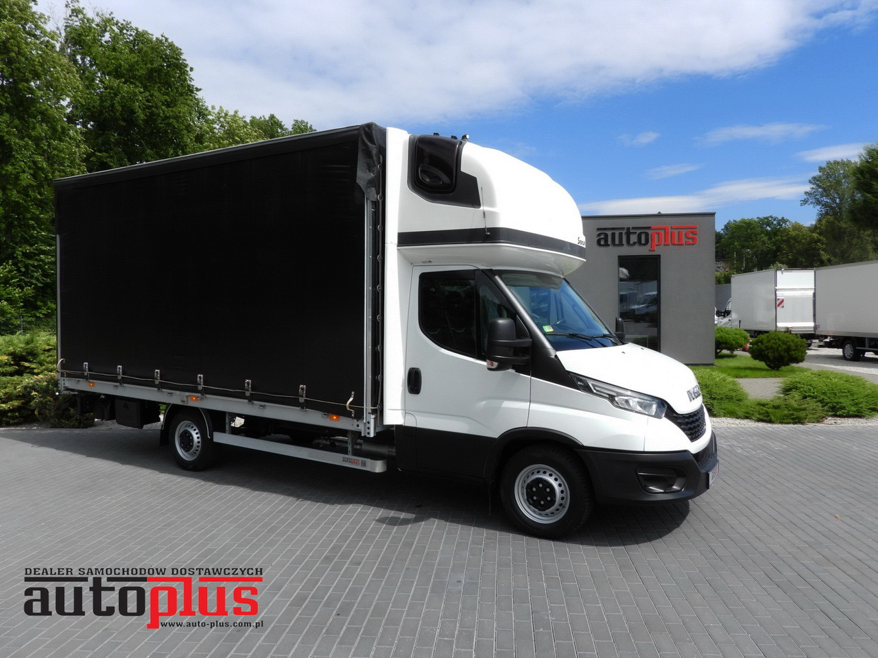 IVECO DAILY 35S18 TARPAULIN 10 PALLETS WEBASTO CRUISE CONTROL LED LIGHTS PNEUMATICS AIR CONDITIONING 180HP - Pressukapelli tavara-auto: kuva IVECO DAILY 35S18 TARPAULIN 10 PALLETS WEBASTO CRUISE CONTROL LED LIGHTS PNEUMATICS AIR CONDITIONING 180HP - Pressukapelli tavara-auto IVECO DAILY 35S18 TARPAULIN 10 PALLETS WEBASTO CRUISE CONTROL LED LIGHTS PNEUMATICS AIR CONDITIONING 180HP - Pressukapelli tavara-auto: kuva IVECO DAILY 35S18 TARPAULIN 10 PALLETS WEBASTO CRUISE CONTROL LED LIGHTS PNEUMATICS AIR CONDITIONING 180HP - Pressukapelli tavara-auto