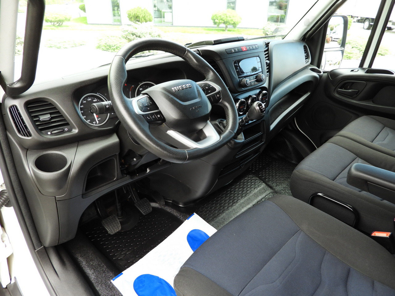 IVECO DAILY 35S18 TARPAULIN 10 PALLETS WEBASTO CRUISE CONTROL LED LIGHTS PNEUMATICS AIR CONDITIONING 180HP - Pressukapelli tavara-auto: kuva IVECO DAILY 35S18 TARPAULIN 10 PALLETS WEBASTO CRUISE CONTROL LED LIGHTS PNEUMATICS AIR CONDITIONING 180HP - Pressukapelli tavara-auto IVECO DAILY 35S18 TARPAULIN 10 PALLETS WEBASTO CRUISE CONTROL LED LIGHTS PNEUMATICS AIR CONDITIONING 180HP - Pressukapelli tavara-auto: kuva IVECO DAILY 35S18 TARPAULIN 10 PALLETS WEBASTO CRUISE CONTROL LED LIGHTS PNEUMATICS AIR CONDITIONING 180HP - Pressukapelli tavara-auto