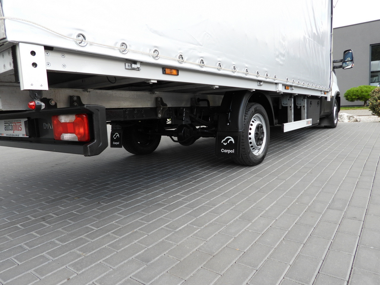 Pressukapelli tavara-auto IVECO DAILY 35S18 TARPAULIN 10 PALLETS WEBASTO CRUISE CONTROL NAVIGATION LED LIGHTS AIR CONDITIONING 180HP: kuva Pressukapelli tavara-auto IVECO DAILY 35S18 TARPAULIN 10 PALLETS WEBASTO CRUISE CONTROL NAVIGATION LED LIGHTS AIR CONDITIONING 180HP Pressukapelli tavara-auto IVECO DAILY 35S18 TARPAULIN 10 PALLETS WEBASTO CRUISE CONTROL NAVIGATION LED LIGHTS AIR CONDITIONING 180HP: kuva Pressukapelli tavara-auto IVECO DAILY 35S18 TARPAULIN 10 PALLETS WEBASTO CRUISE CONTROL NAVIGATION LED LIGHTS AIR CONDITIONING 180HP