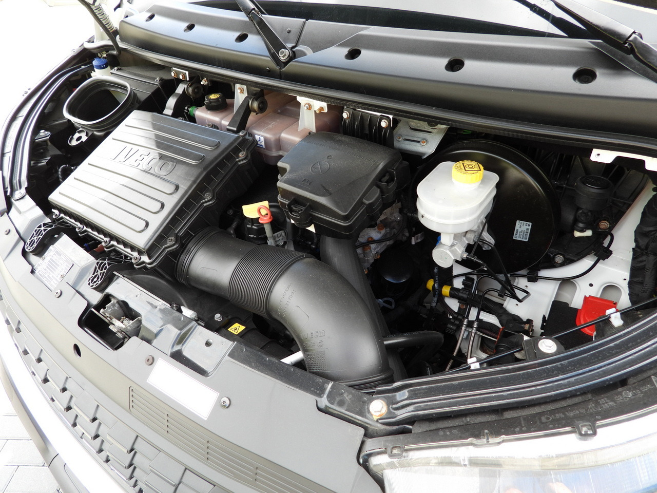 Pressukapelli tavara-auto IVECO DAILY 35S18 TARPAULIN 10 PALLETS WEBASTO CRUISE CONTROL NAVIGATION LED LIGHTS AIR CONDITIONING 180HP: kuva Pressukapelli tavara-auto IVECO DAILY 35S18 TARPAULIN 10 PALLETS WEBASTO CRUISE CONTROL NAVIGATION LED LIGHTS AIR CONDITIONING 180HP Pressukapelli tavara-auto IVECO DAILY 35S18 TARPAULIN 10 PALLETS WEBASTO CRUISE CONTROL NAVIGATION LED LIGHTS AIR CONDITIONING 180HP: kuva Pressukapelli tavara-auto IVECO DAILY 35S18 TARPAULIN 10 PALLETS WEBASTO CRUISE CONTROL NAVIGATION LED LIGHTS AIR CONDITIONING 180HP