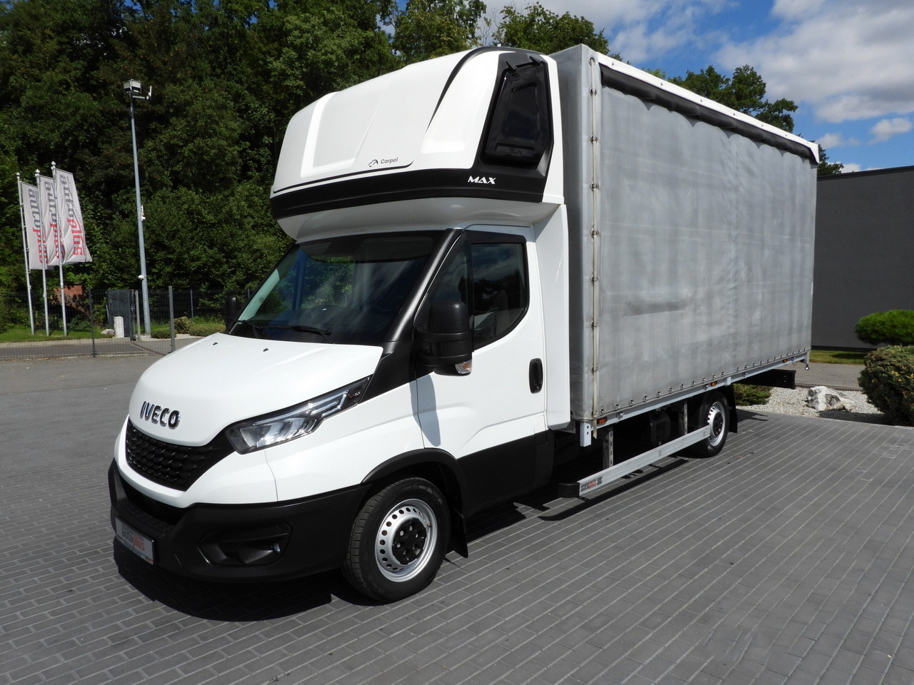 Pressukapelli tavara-auto IVECO DAILY 35S18 TARPAULIN 10 PALLETS WEBASTO CRUISE CONTROL NAVIGATION LED LIGHTS AIR CONDITIONING 180HP: kuva Pressukapelli tavara-auto IVECO DAILY 35S18 TARPAULIN 10 PALLETS WEBASTO CRUISE CONTROL NAVIGATION LED LIGHTS AIR CONDITIONING 180HP Pressukapelli tavara-auto IVECO DAILY 35S18 TARPAULIN 10 PALLETS WEBASTO CRUISE CONTROL NAVIGATION LED LIGHTS AIR CONDITIONING 180HP: kuva Pressukapelli tavara-auto IVECO DAILY 35S18 TARPAULIN 10 PALLETS WEBASTO CRUISE CONTROL NAVIGATION LED LIGHTS AIR CONDITIONING 180HP