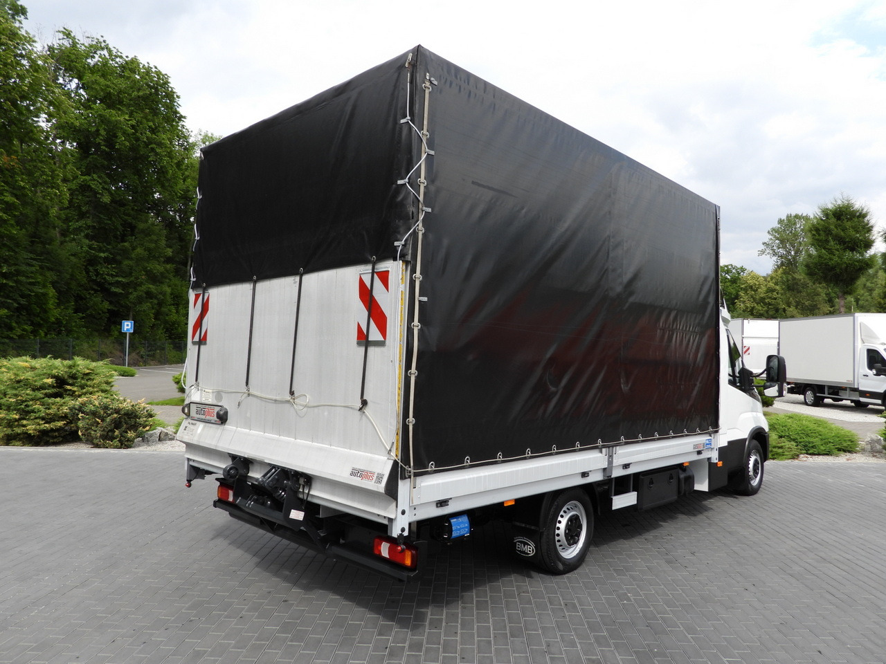 IVECO DAILY 35S18 TARPAULIN LIFT 10 PALLETS WEBASTO CRUISE CONTROL PNEUMATICS AIR CONDITIONING 180HP - Pressukapelli tavara-auto: kuva IVECO DAILY 35S18 TARPAULIN LIFT 10 PALLETS WEBASTO CRUISE CONTROL PNEUMATICS AIR CONDITIONING 180HP - Pressukapelli tavara-auto IVECO DAILY 35S18 TARPAULIN LIFT 10 PALLETS WEBASTO CRUISE CONTROL PNEUMATICS AIR CONDITIONING 180HP - Pressukapelli tavara-auto: kuva IVECO DAILY 35S18 TARPAULIN LIFT 10 PALLETS WEBASTO CRUISE CONTROL PNEUMATICS AIR CONDITIONING 180HP - Pressukapelli tavara-auto