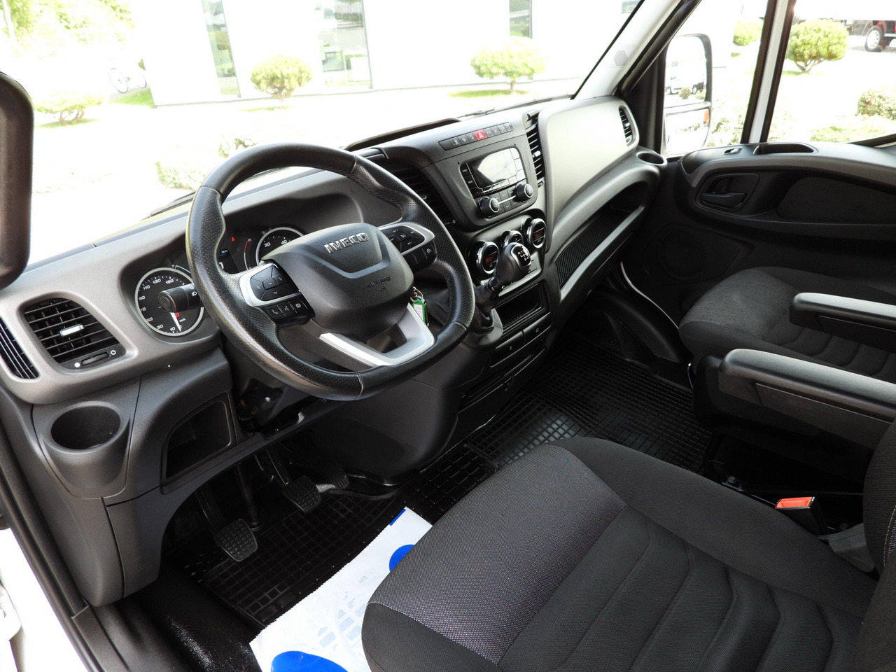 IVECO DAILY 35S18 TARPAULIN LIFT 8 PALLETS CRUISE CONTROL AIR CONDITIONING 180HP - Pressukapelli tavara-auto: kuva IVECO DAILY 35S18 TARPAULIN LIFT 8 PALLETS CRUISE CONTROL AIR CONDITIONING 180HP - Pressukapelli tavara-auto IVECO DAILY 35S18 TARPAULIN LIFT 8 PALLETS CRUISE CONTROL AIR CONDITIONING 180HP - Pressukapelli tavara-auto: kuva IVECO DAILY 35S18 TARPAULIN LIFT 8 PALLETS CRUISE CONTROL AIR CONDITIONING 180HP - Pressukapelli tavara-auto
