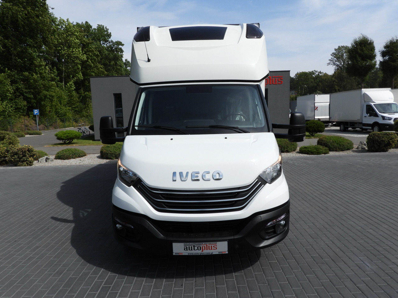 IVECO DAILY 35S18 TARPAULIN LIFT 8 PALLETS CRUISE CONTROL AIR CONDITIONING 180HP - Pressukapelli tavara-auto: kuva IVECO DAILY 35S18 TARPAULIN LIFT 8 PALLETS CRUISE CONTROL AIR CONDITIONING 180HP - Pressukapelli tavara-auto IVECO DAILY 35S18 TARPAULIN LIFT 8 PALLETS CRUISE CONTROL AIR CONDITIONING 180HP - Pressukapelli tavara-auto: kuva IVECO DAILY 35S18 TARPAULIN LIFT 8 PALLETS CRUISE CONTROL AIR CONDITIONING 180HP - Pressukapelli tavara-auto
