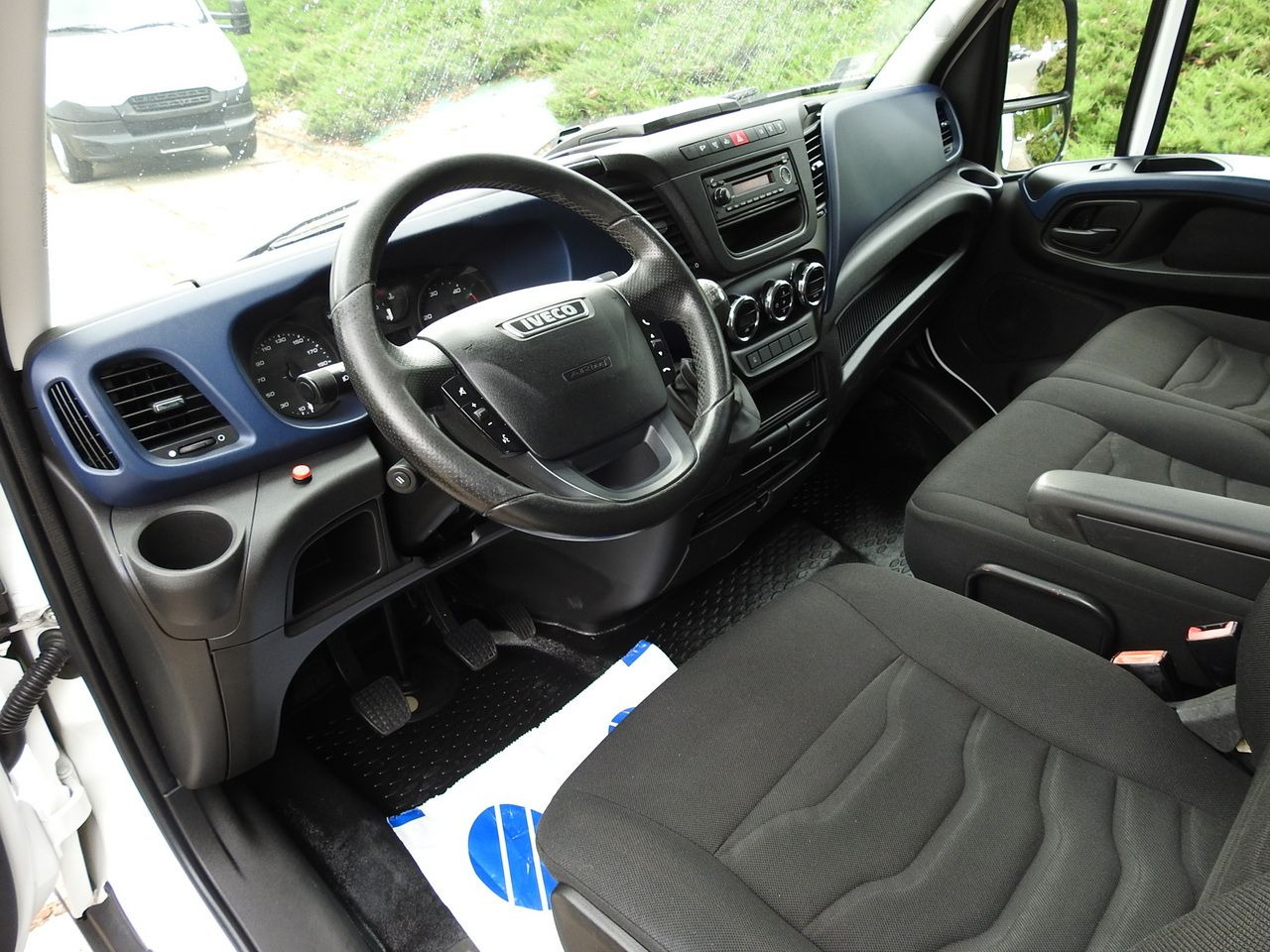 IVECO DAILY 35S18 TARPAULIN LIFT 8 PALLETS CRUISE CONTROL AIR CONDITIONING 180HP - Pressukapelli tavara-auto: kuva IVECO DAILY 35S18 TARPAULIN LIFT 8 PALLETS CRUISE CONTROL AIR CONDITIONING 180HP - Pressukapelli tavara-auto IVECO DAILY 35S18 TARPAULIN LIFT 8 PALLETS CRUISE CONTROL AIR CONDITIONING 180HP - Pressukapelli tavara-auto: kuva IVECO DAILY 35S18 TARPAULIN LIFT 8 PALLETS CRUISE CONTROL AIR CONDITIONING 180HP - Pressukapelli tavara-auto