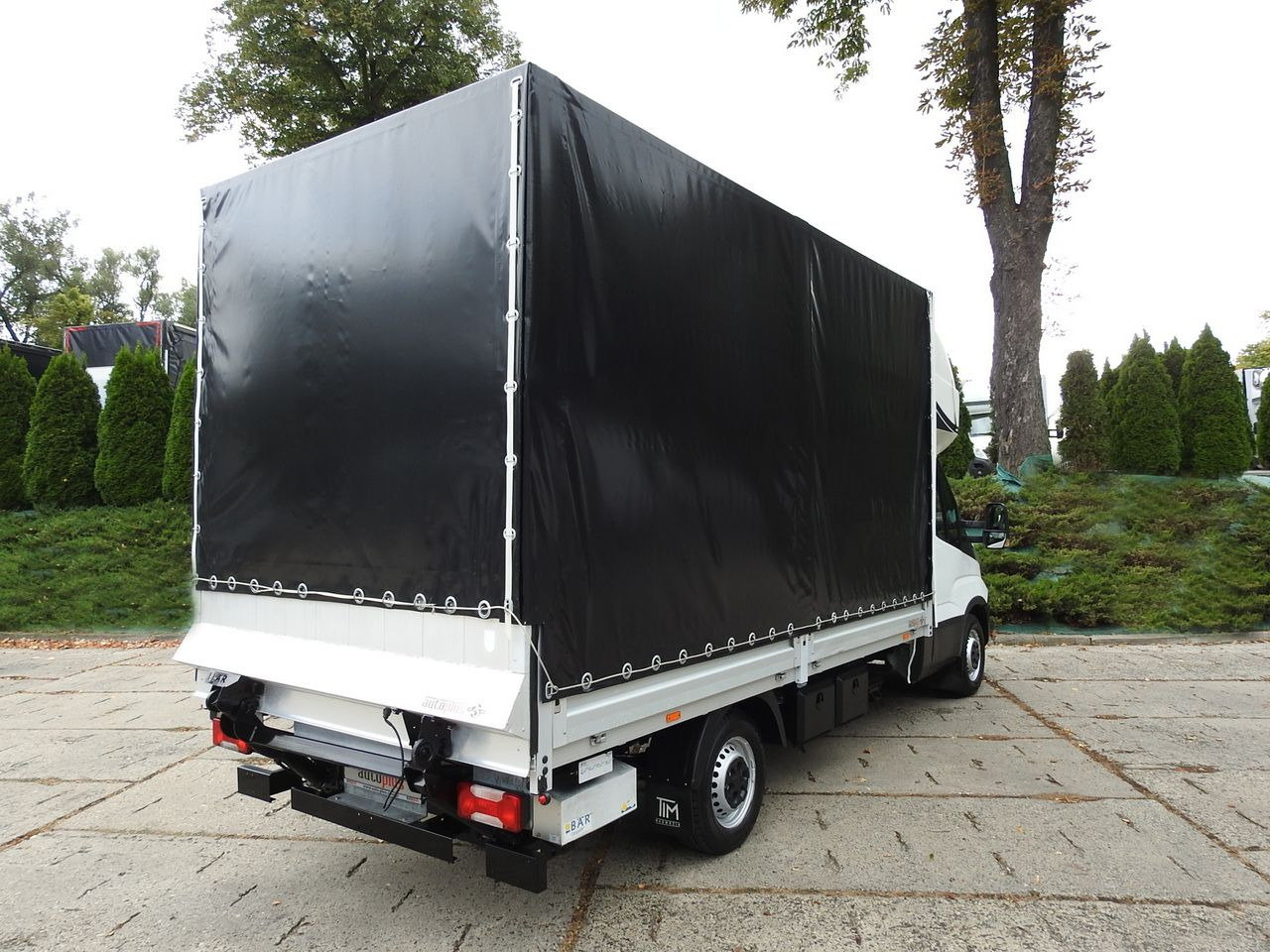 IVECO DAILY 35S18 TARPAULIN LIFT 8 PALLETS CRUISE CONTROL AIR CONDITIONING 180HP - Pressukapelli tavara-auto: kuva IVECO DAILY 35S18 TARPAULIN LIFT 8 PALLETS CRUISE CONTROL AIR CONDITIONING 180HP - Pressukapelli tavara-auto IVECO DAILY 35S18 TARPAULIN LIFT 8 PALLETS CRUISE CONTROL AIR CONDITIONING 180HP - Pressukapelli tavara-auto: kuva IVECO DAILY 35S18 TARPAULIN LIFT 8 PALLETS CRUISE CONTROL AIR CONDITIONING 180HP - Pressukapelli tavara-auto