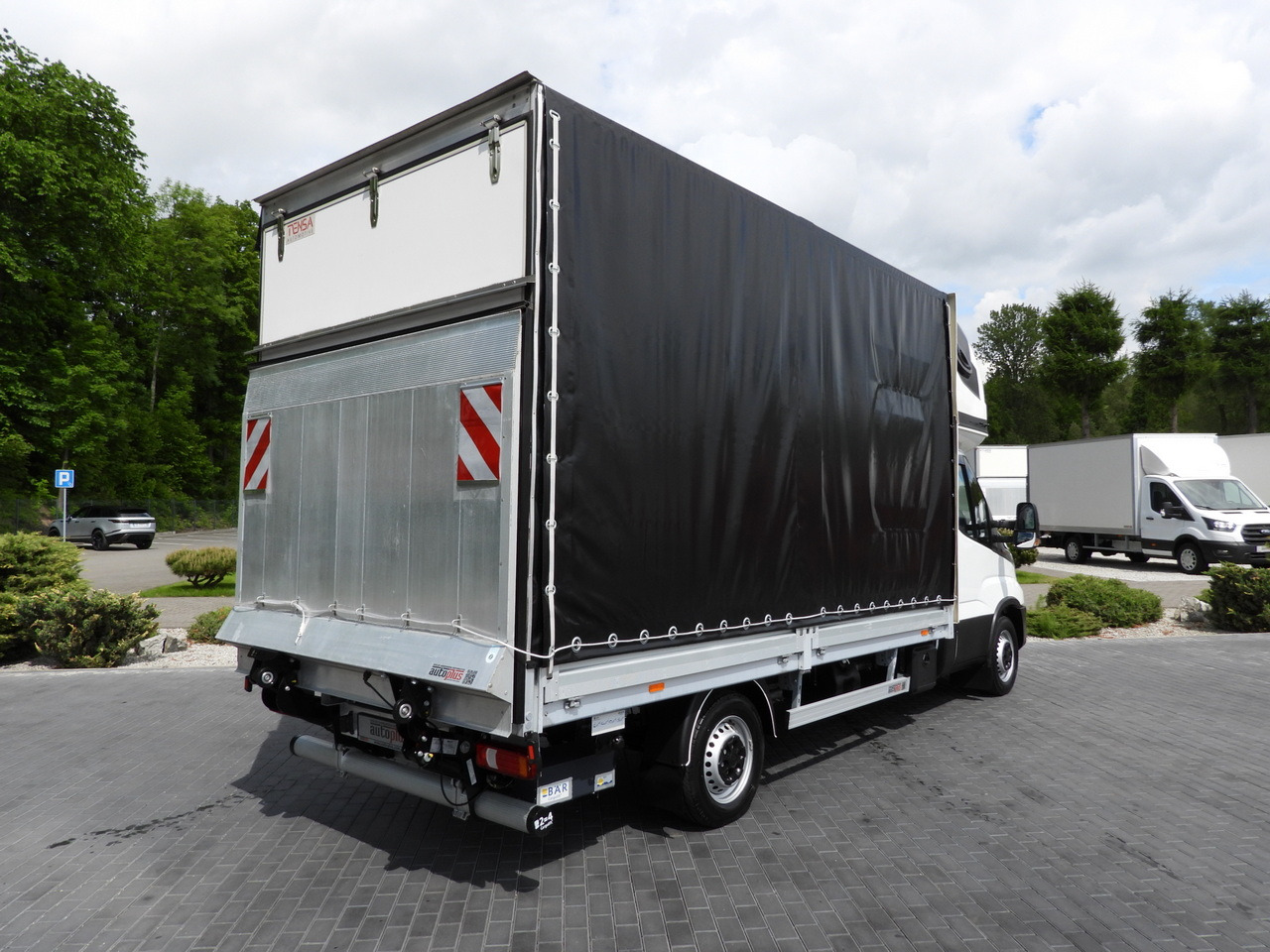 IVECO DAILY 35S18 TARPAULIN LIFT 8 PALLETS WEBASTO CRUISE CONTROL AIR CONDITIONING 180HP - Pressukapelli tavara-auto: kuva IVECO DAILY 35S18 TARPAULIN LIFT 8 PALLETS WEBASTO CRUISE CONTROL AIR CONDITIONING 180HP - Pressukapelli tavara-auto IVECO DAILY 35S18 TARPAULIN LIFT 8 PALLETS WEBASTO CRUISE CONTROL AIR CONDITIONING 180HP - Pressukapelli tavara-auto: kuva IVECO DAILY 35S18 TARPAULIN LIFT 8 PALLETS WEBASTO CRUISE CONTROL AIR CONDITIONING 180HP - Pressukapelli tavara-auto