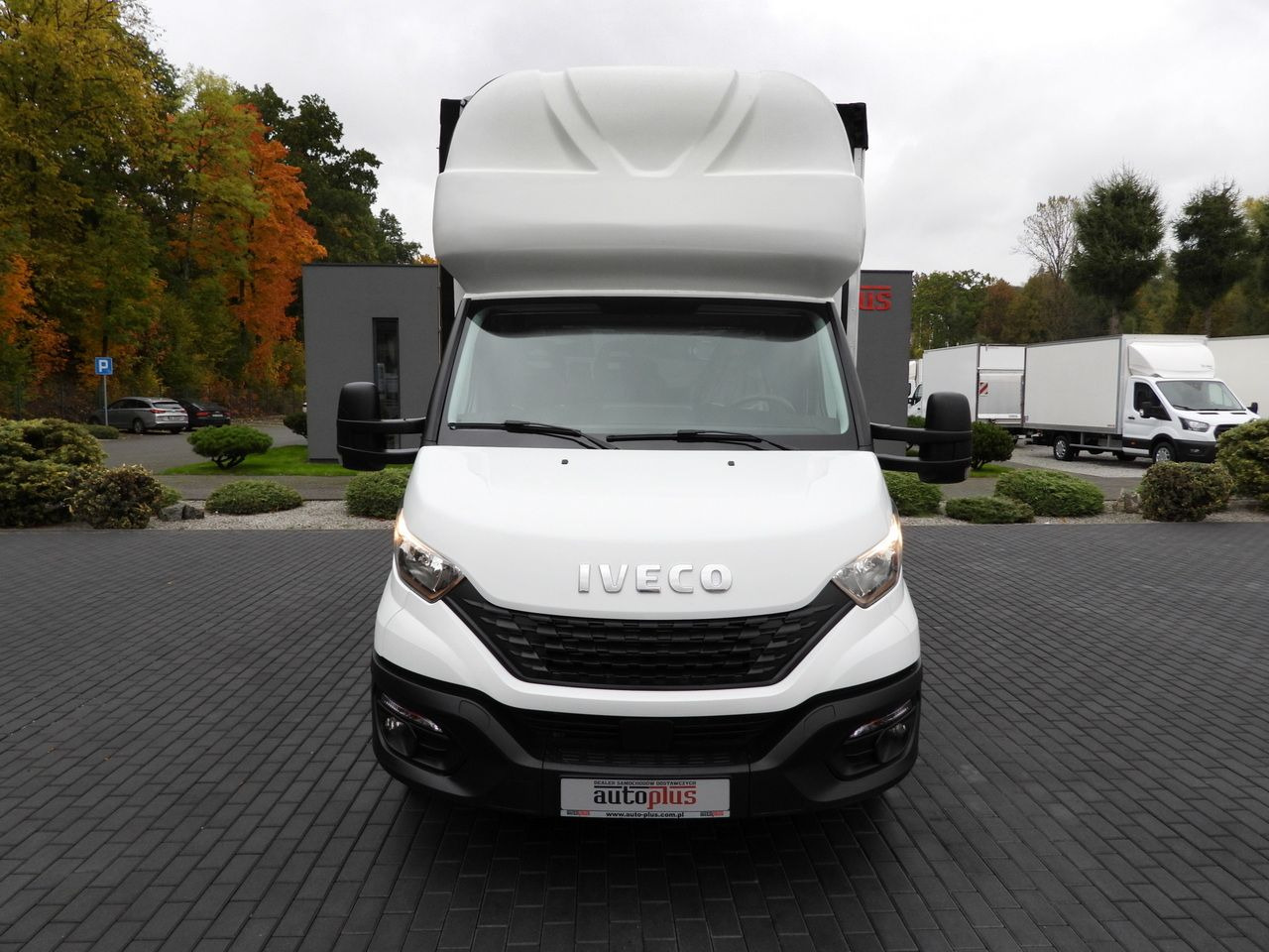IVECO DAILY 35S18 TARPAULIN LIFT 8 PALLETS WEBASTO CRUISE CONTROL AIR CONDITIONING 180HP - Pressukapelli tavara-auto: kuva IVECO DAILY 35S18 TARPAULIN LIFT 8 PALLETS WEBASTO CRUISE CONTROL AIR CONDITIONING 180HP - Pressukapelli tavara-auto IVECO DAILY 35S18 TARPAULIN LIFT 8 PALLETS WEBASTO CRUISE CONTROL AIR CONDITIONING 180HP - Pressukapelli tavara-auto: kuva IVECO DAILY 35S18 TARPAULIN LIFT 8 PALLETS WEBASTO CRUISE CONTROL AIR CONDITIONING 180HP - Pressukapelli tavara-auto