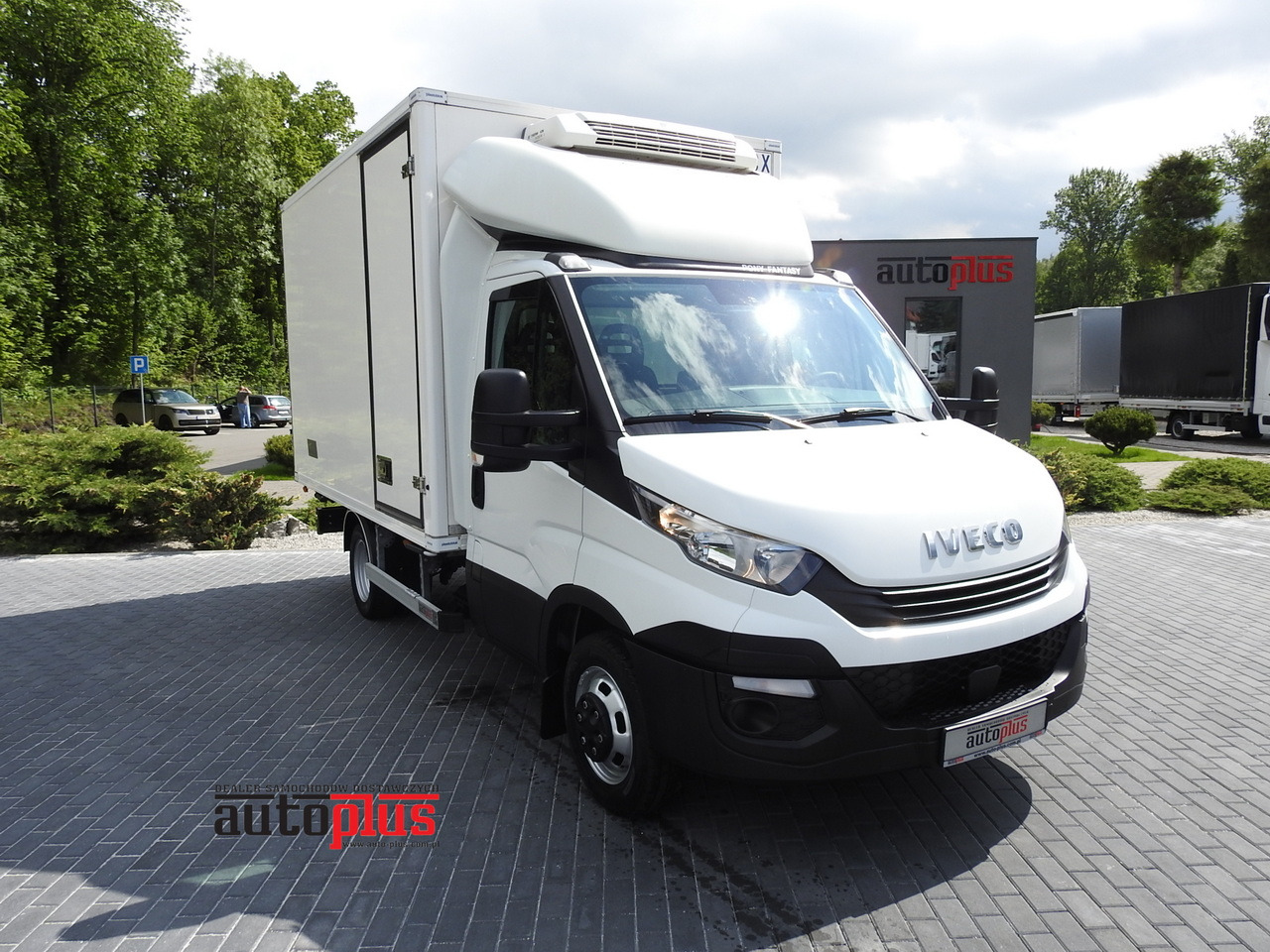 IVECO DAILY 50C15 REGRIGERATOR BOX -5*C POWER SUPPLY 230V AIR CONDITIONING TWIN WHEELS 150HP - Kylmäauto: kuva IVECO DAILY 50C15 REGRIGERATOR BOX -5*C POWER SUPPLY 230V AIR CONDITIONING TWIN WHEELS 150HP - Kylmäauto IVECO DAILY 50C15 REGRIGERATOR BOX -5*C POWER SUPPLY 230V AIR CONDITIONING TWIN WHEELS 150HP - Kylmäauto: kuva IVECO DAILY 50C15 REGRIGERATOR BOX -5*C POWER SUPPLY 230V AIR CONDITIONING TWIN WHEELS 150HP - Kylmäauto