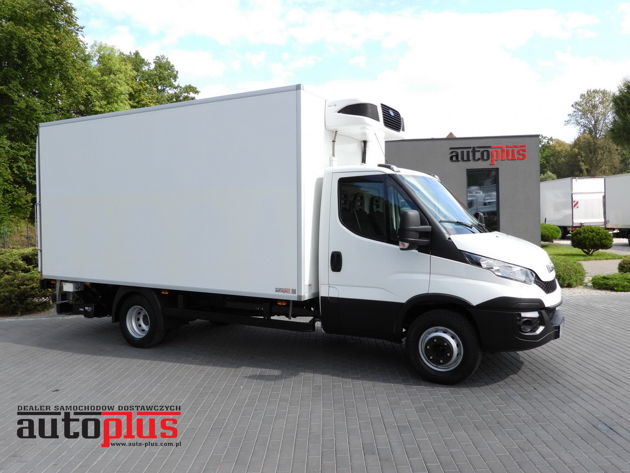 IVECO DAILY 70C17 REFRIGERATOR 1*C LIFT 10 PALLETS POWER SUPPLY 230V CRUISE CONTROL AIR CONDITIONING PNEUMATICS AUTOMATIC TRANSMISSION HI-MATIC TWIN WHEELS 170HP - Refrigeraattori kuorma-auto: kuva IVECO DAILY 70C17 REFRIGERATOR 1*C LIFT 10 PALLETS POWER SUPPLY 230V CRUISE CONTROL AIR CONDITIONING PNEUMATICS AUTOMATIC TRANSMISSION HI-MATIC TWIN WHEELS 170HP - Refrigeraattori kuorma-auto IVECO DAILY 70C17 REFRIGERATOR 1*C LIFT 10 PALLETS POWER SUPPLY 230V CRUISE CONTROL AIR CONDITIONING PNEUMATICS AUTOMATIC TRANSMISSION HI-MATIC TWIN WHEELS 170HP - Refrigeraattori kuorma-auto: kuva IVECO DAILY 70C17 REFRIGERATOR 1*C LIFT 10 PALLETS POWER SUPPLY 230V CRUISE CONTROL AIR CONDITIONING PNEUMATICS AUTOMATIC TRANSMISSION HI-MATIC TWIN WHEELS 170HP - Refrigeraattori kuorma-auto