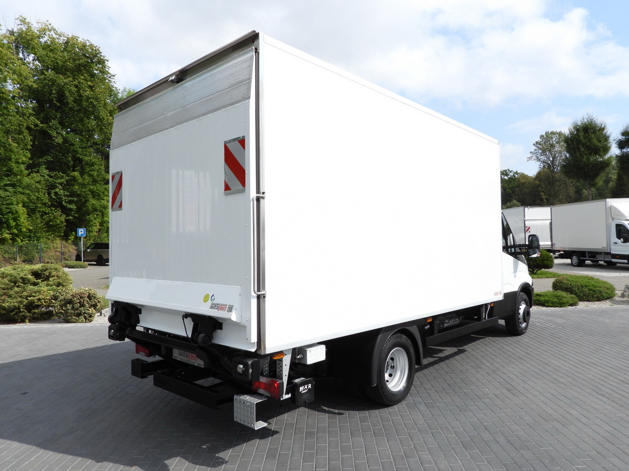 IVECO DAILY 70C17 REFRIGERATOR 1*C LIFT 10 PALLETS POWER SUPPLY 230V CRUISE CONTROL AIR CONDITIONING PNEUMATICS AUTOMATIC TRANSMISSION HI-MATIC TWIN WHEELS 170HP - Refrigeraattori kuorma-auto: kuva IVECO DAILY 70C17 REFRIGERATOR 1*C LIFT 10 PALLETS POWER SUPPLY 230V CRUISE CONTROL AIR CONDITIONING PNEUMATICS AUTOMATIC TRANSMISSION HI-MATIC TWIN WHEELS 170HP - Refrigeraattori kuorma-auto IVECO DAILY 70C17 REFRIGERATOR 1*C LIFT 10 PALLETS POWER SUPPLY 230V CRUISE CONTROL AIR CONDITIONING PNEUMATICS AUTOMATIC TRANSMISSION HI-MATIC TWIN WHEELS 170HP - Refrigeraattori kuorma-auto: kuva IVECO DAILY 70C17 REFRIGERATOR 1*C LIFT 10 PALLETS POWER SUPPLY 230V CRUISE CONTROL AIR CONDITIONING PNEUMATICS AUTOMATIC TRANSMISSION HI-MATIC TWIN WHEELS 170HP - Refrigeraattori kuorma-auto