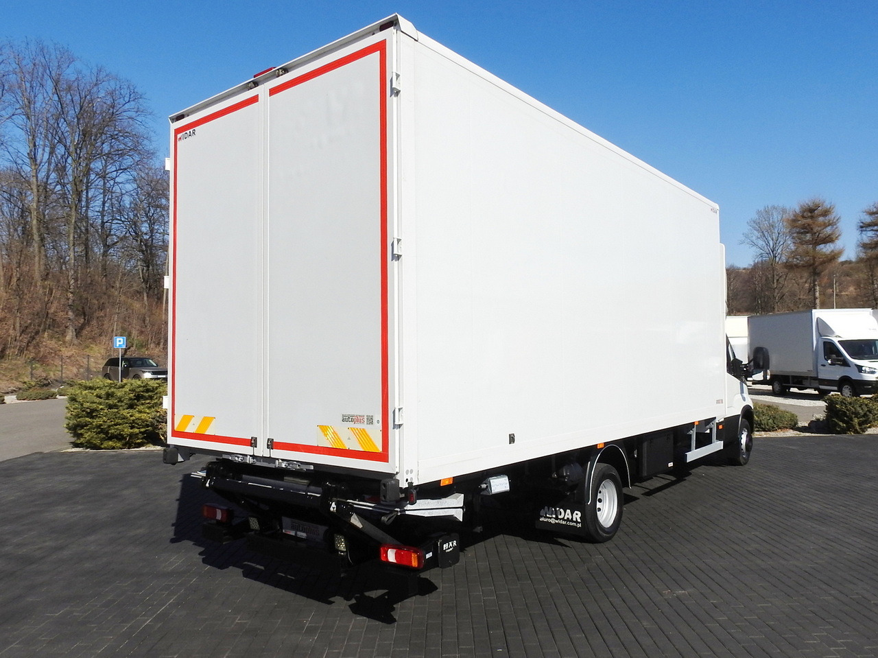 IVECO DAILY 70C18 BOX LIFT 14 PALLETS WEBASTO CRUISE CONTROL NAVIGATION LED LIGHTS TWIN WHEELS AIR CONDITIONING 180HP - Jakeluauto: kuva IVECO DAILY 70C18 BOX LIFT 14 PALLETS WEBASTO CRUISE CONTROL NAVIGATION LED LIGHTS TWIN WHEELS AIR CONDITIONING 180HP - Jakeluauto IVECO DAILY 70C18 BOX LIFT 14 PALLETS WEBASTO CRUISE CONTROL NAVIGATION LED LIGHTS TWIN WHEELS AIR CONDITIONING 180HP - Jakeluauto: kuva IVECO DAILY 70C18 BOX LIFT 14 PALLETS WEBASTO CRUISE CONTROL NAVIGATION LED LIGHTS TWIN WHEELS AIR CONDITIONING 180HP - Jakeluauto