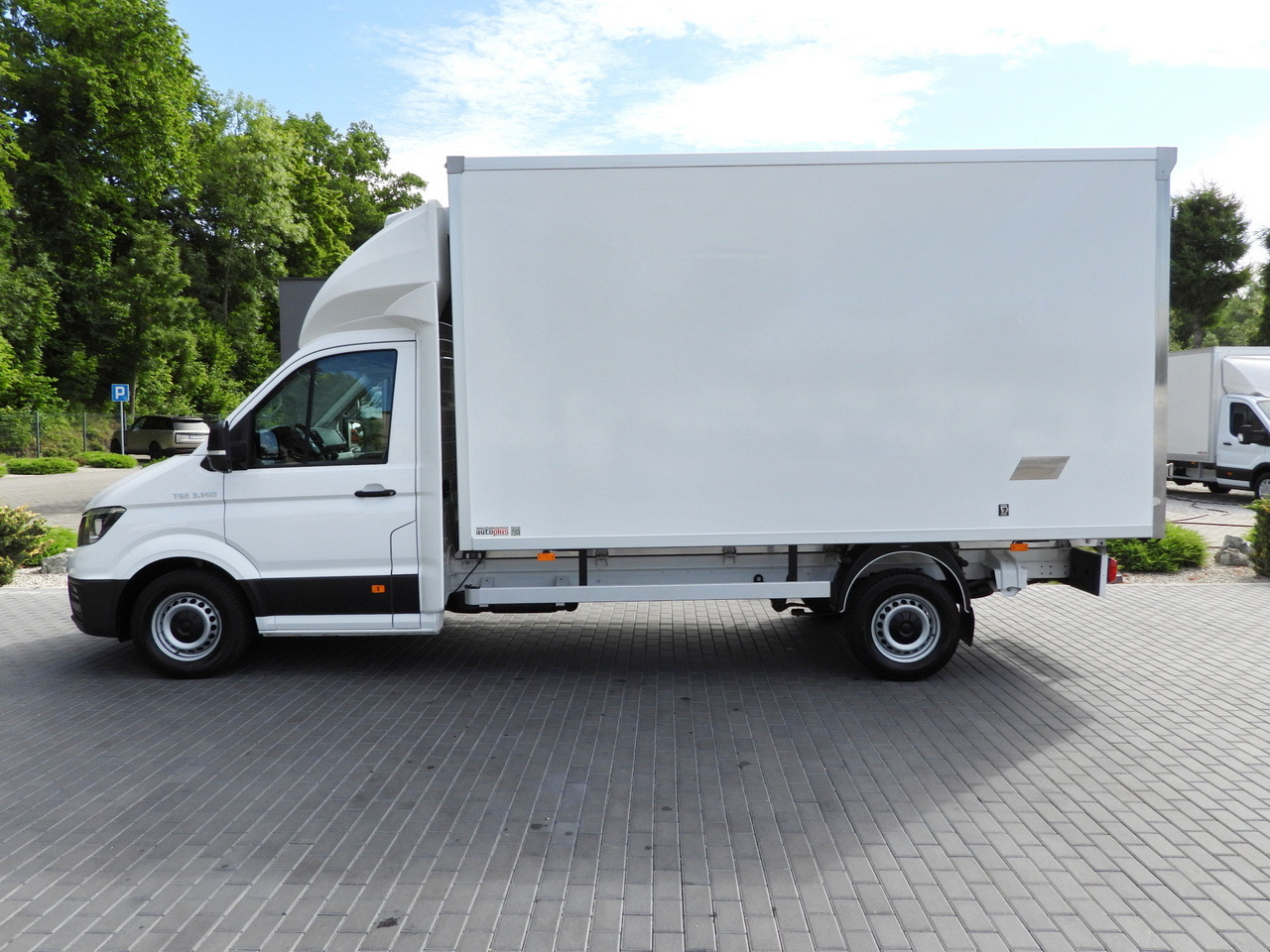 Kylmäauto MAN TGE 3.140 REGRIGERATOR BOX -1*C 8 PALLETS HEATING FUNCTION CRUISE CONTROL PNEUMATICS AIR CONDITIONING  140HP: kuva Kylmäauto MAN TGE 3.140 REGRIGERATOR BOX -1*C 8 PALLETS HEATING FUNCTION CRUISE CONTROL PNEUMATICS AIR CONDITIONING  140HP