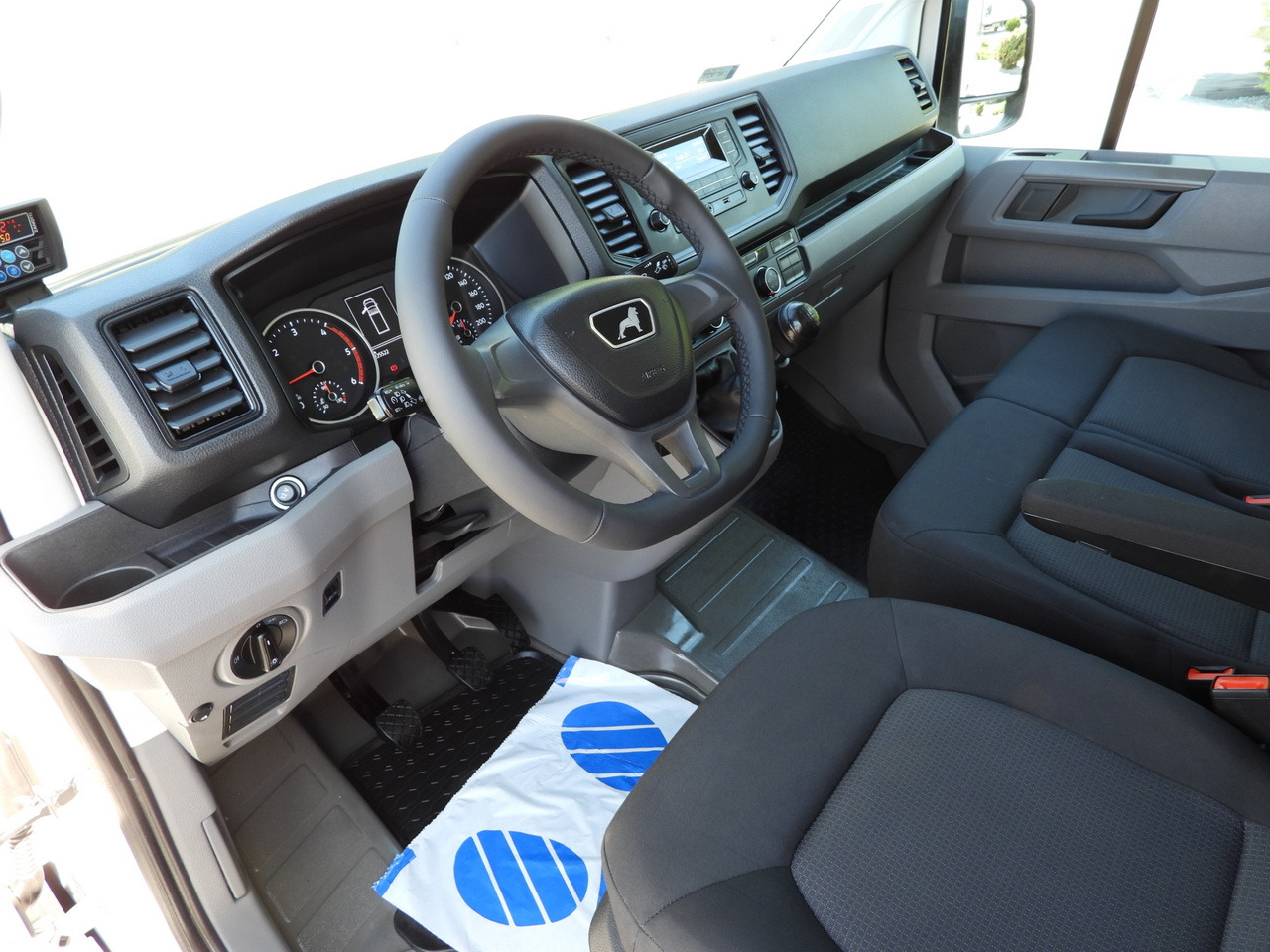 MAN TGE 3.140 REGRIGERATOR BOX -1*C 8 PALLETS HEATING FUNCTION CRUISE CONTROL PNEUMATICS AIR CONDITIONING 140HP - Kylmäauto: kuva MAN TGE 3.140 REGRIGERATOR BOX -1*C 8 PALLETS HEATING FUNCTION CRUISE CONTROL PNEUMATICS AIR CONDITIONING 140HP - Kylmäauto MAN TGE 3.140 REGRIGERATOR BOX -1*C 8 PALLETS HEATING FUNCTION CRUISE CONTROL PNEUMATICS AIR CONDITIONING 140HP - Kylmäauto: kuva MAN TGE 3.140 REGRIGERATOR BOX -1*C 8 PALLETS HEATING FUNCTION CRUISE CONTROL PNEUMATICS AIR CONDITIONING 140HP - Kylmäauto