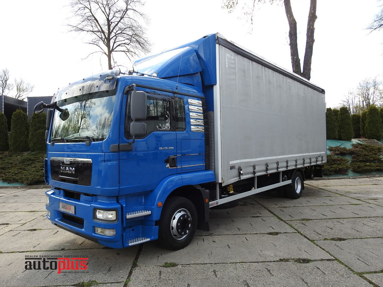 MAN TGM 15.290 TARPAULIN LIFT 18 PALLETS CRUISE CONTROL TWIN WHEELS AIR CONDITIONING 290HP - Pressukapelli kuorma-auto: kuva MAN TGM 15.290 TARPAULIN LIFT 18 PALLETS CRUISE CONTROL TWIN WHEELS AIR CONDITIONING 290HP - Pressukapelli kuorma-auto MAN TGM 15.290 TARPAULIN LIFT 18 PALLETS CRUISE CONTROL TWIN WHEELS AIR CONDITIONING 290HP - Pressukapelli kuorma-auto: kuva MAN TGM 15.290 TARPAULIN LIFT 18 PALLETS CRUISE CONTROL TWIN WHEELS AIR CONDITIONING 290HP - Pressukapelli kuorma-auto