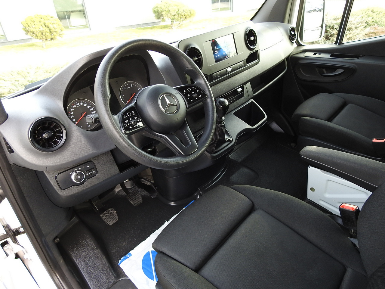 MERCEDES SPRINTER 314 BOX DELIVERY VAN 6 SEATS CRUISE CONTROL AIR CONDITIONING  140HP - Pakettiauto: kuva MERCEDES SPRINTER 314 BOX DELIVERY VAN 6 SEATS CRUISE CONTROL AIR CONDITIONING  140HP - Pakettiauto MERCEDES SPRINTER 314 BOX DELIVERY VAN 6 SEATS CRUISE CONTROL AIR CONDITIONING  140HP - Pakettiauto: kuva MERCEDES SPRINTER 314 BOX DELIVERY VAN 6 SEATS CRUISE CONTROL AIR CONDITIONING  140HP - Pakettiauto